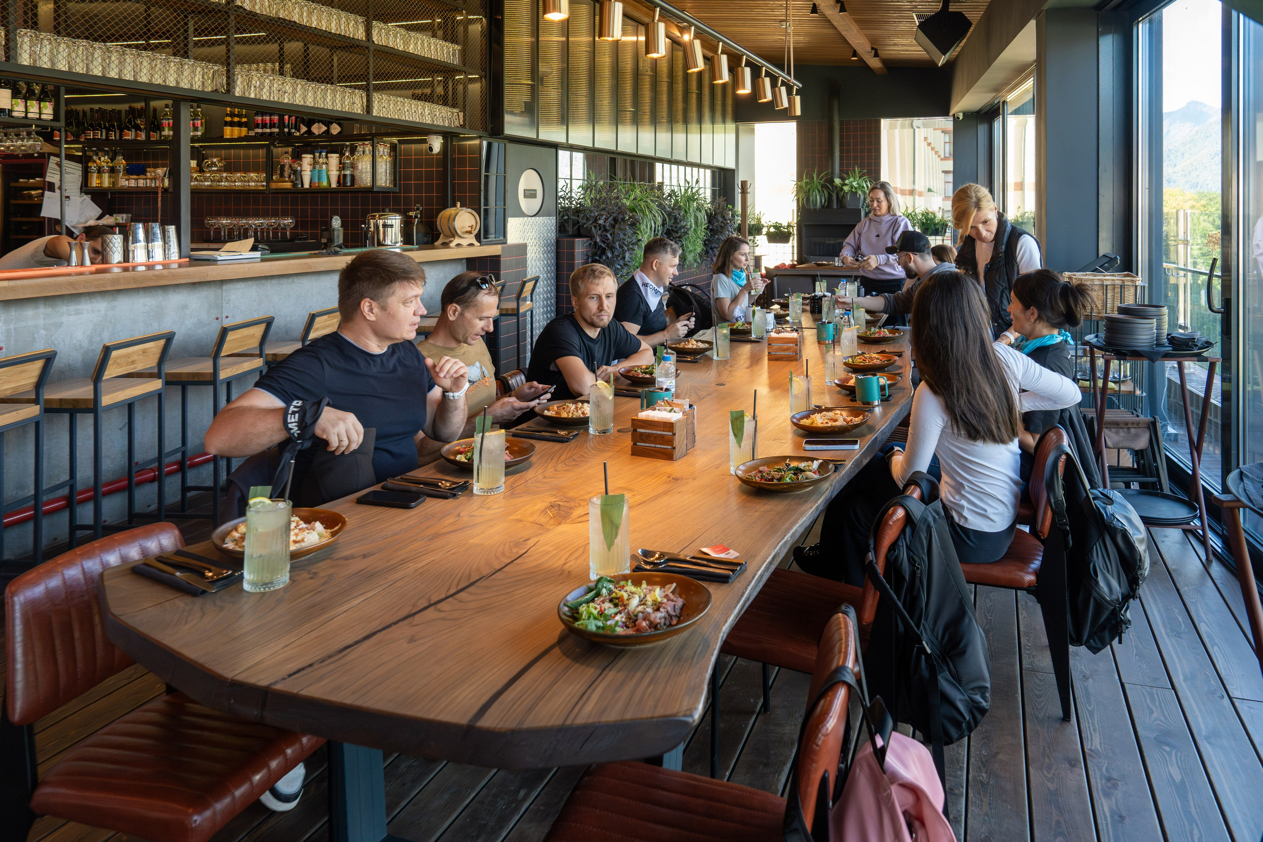 MICE меоприятие на курорте Красная Поляна для компании «Неометрия''. Репортажный фотограф в Красной Поляне и Сочи Павлюченко Екатерина