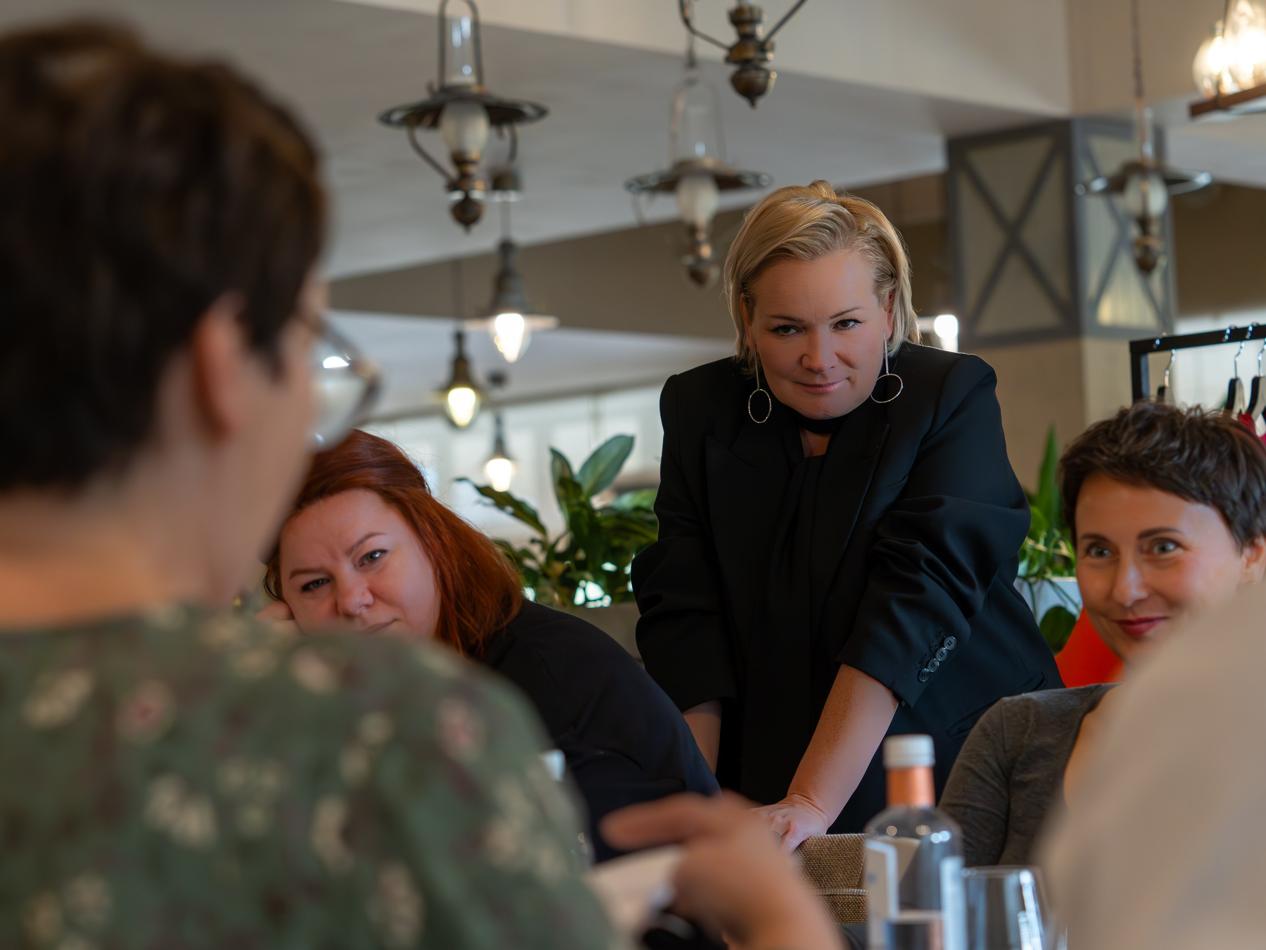 Литературная мастерская с Ольгой Шутовой в «Винотеррии». Репортажный фотограф в Красной Поляне и Сочи Павлюченко Екатерина