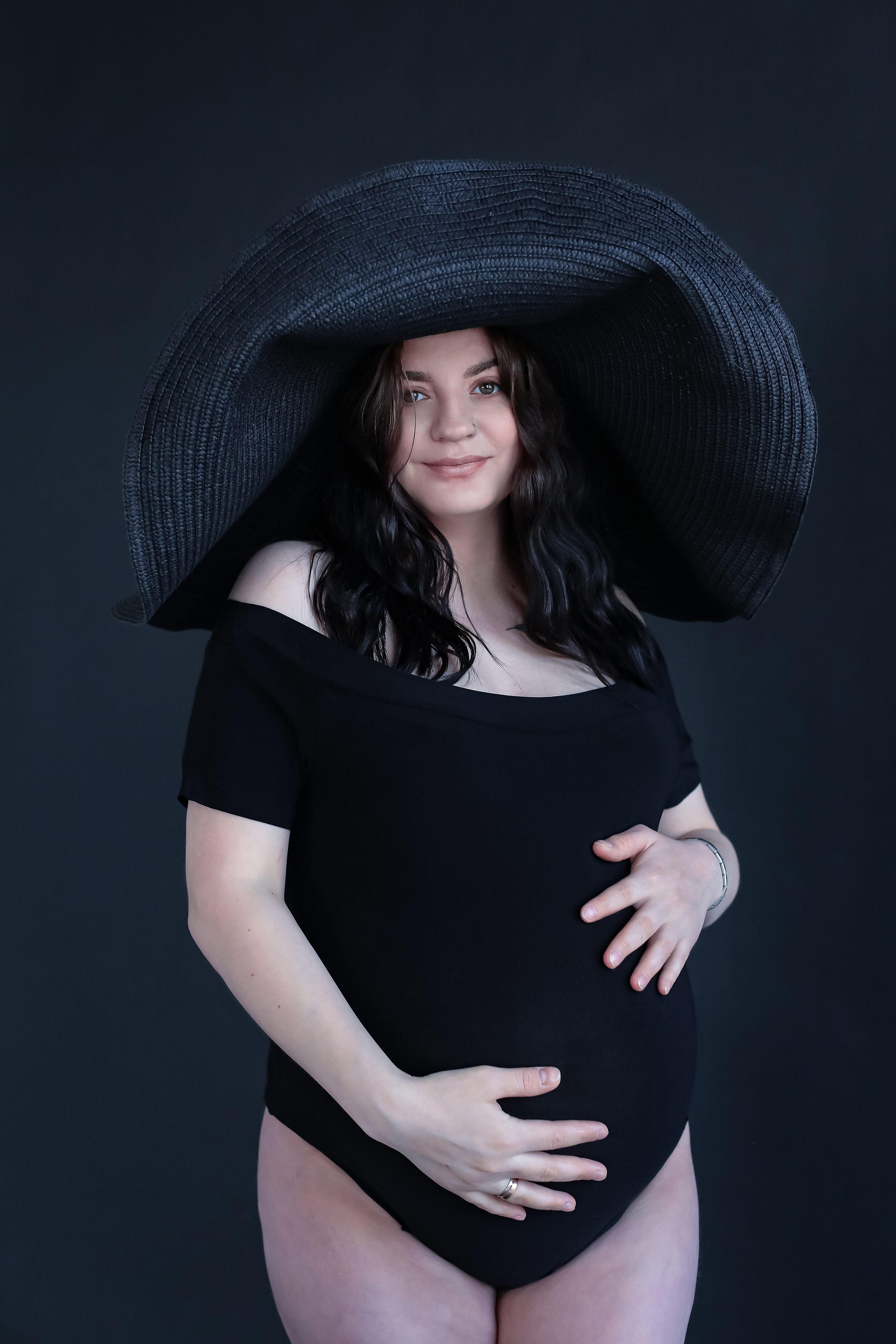 ГАРДЕРОБ ДЛЯ БЕРЕМЕННЫХ. Фотограф г. Хабаровск. Семейные и индивидуальные съёмки