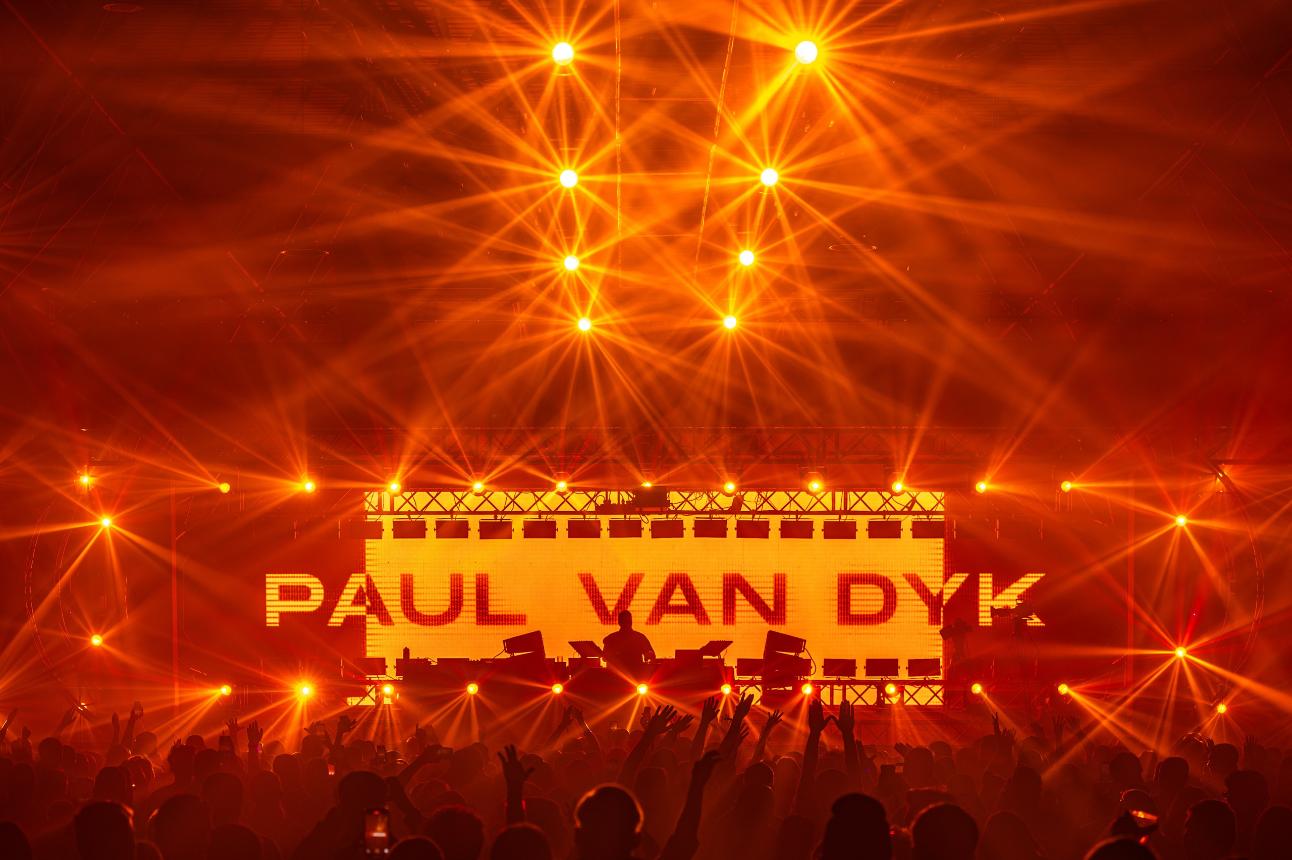 PAUL VAN DYK / 2024. OOPS