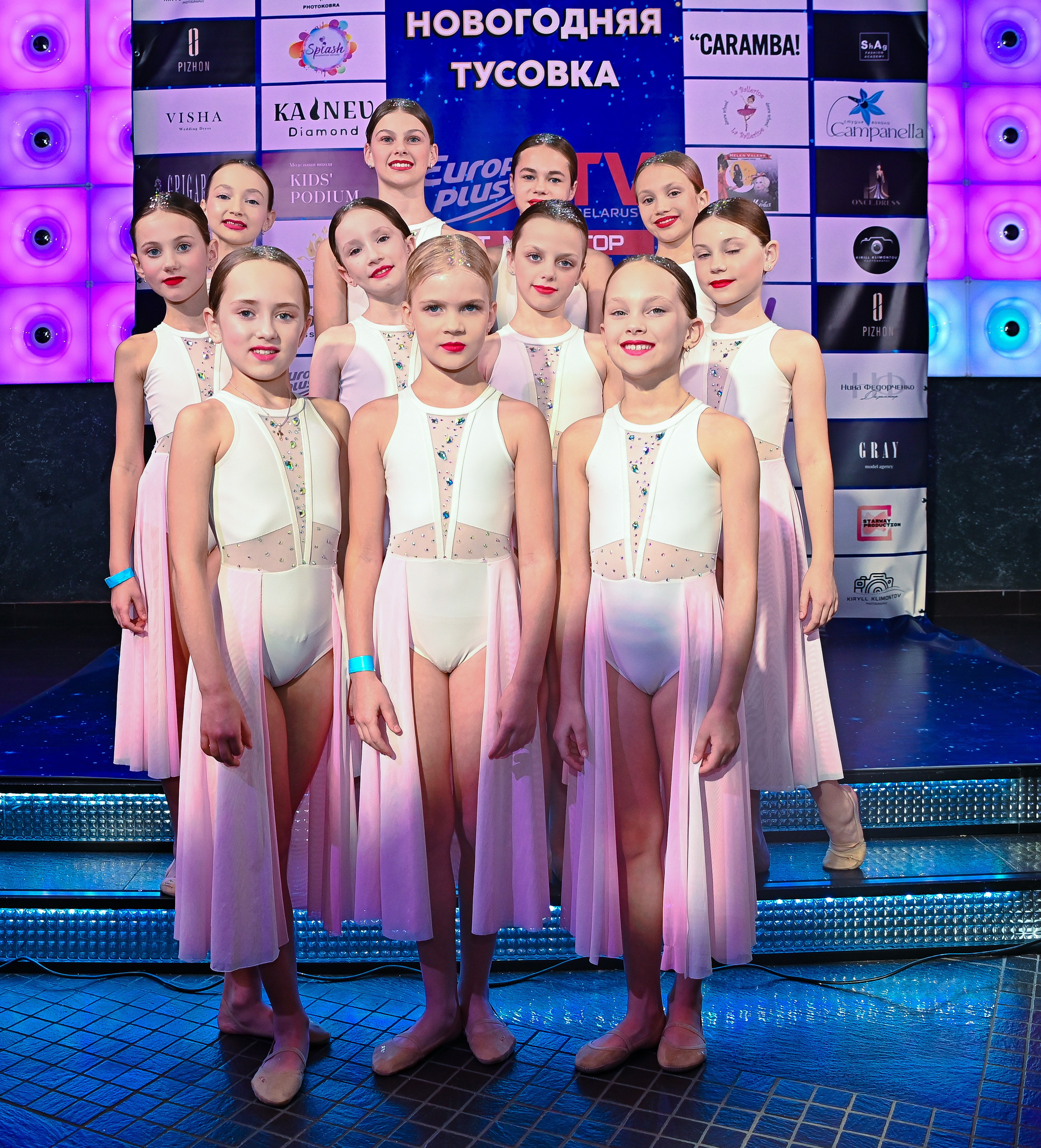 Большая новогодняя тусовка. Фотоуслуги, услуги фотографа, фотографирование важных событий