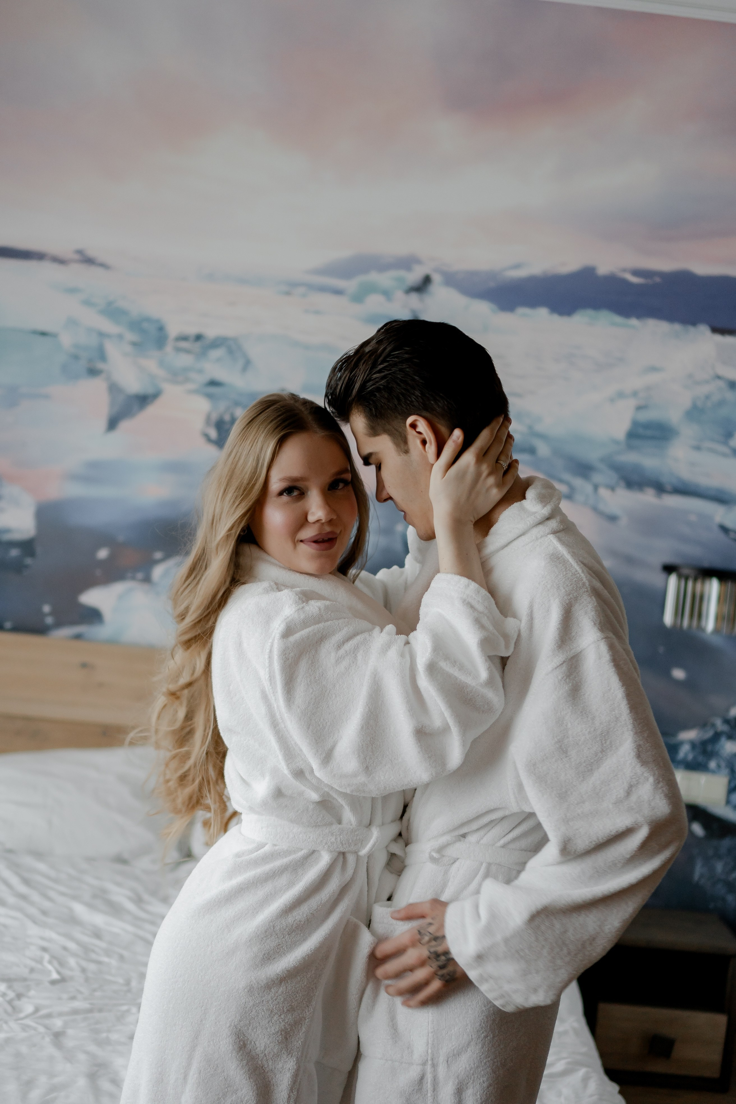 СВАДЕБНАЯ СЬЕМКА СБОРОВ В ОТЕЛЕ И ВЫЕЗД НА ЦЕРЕМОНИЮ (СНЯТО В СИБИРЕ В НИЖНЕВАРТОВСКЕ). Профессиональный фотограф, Санкт-Петербург — Виктория Богомолова