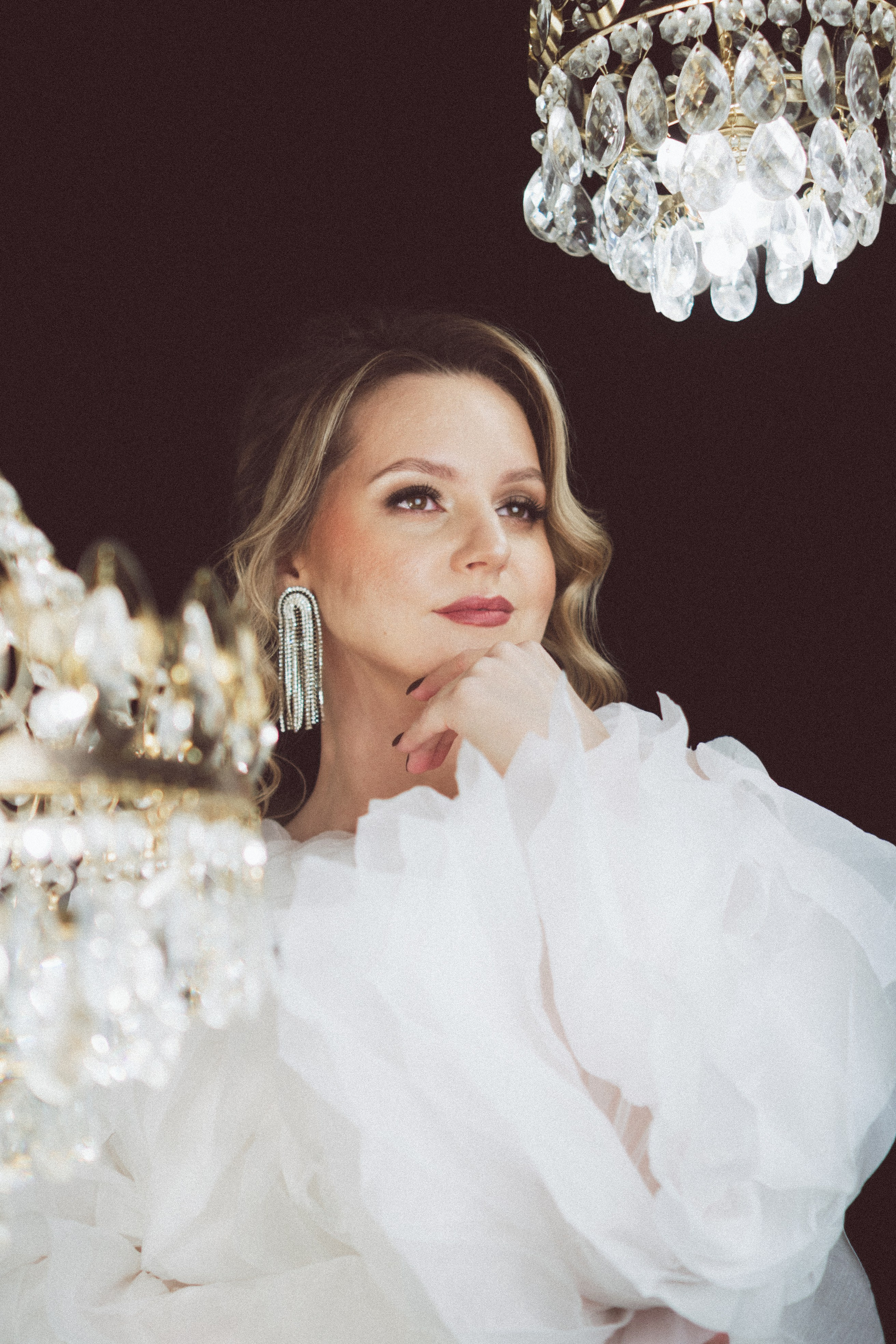 НОВОГОДНЯЯ ФОТОСЕСИИЯ В СТУДИИ ДЛЯ ДЕВУШКИ И ПРОГУЛКА ПО ЧЕРНЫШЕВСКОЙ. Профессиональный фотограф, Санкт-Петербург — Виктория Богомолова