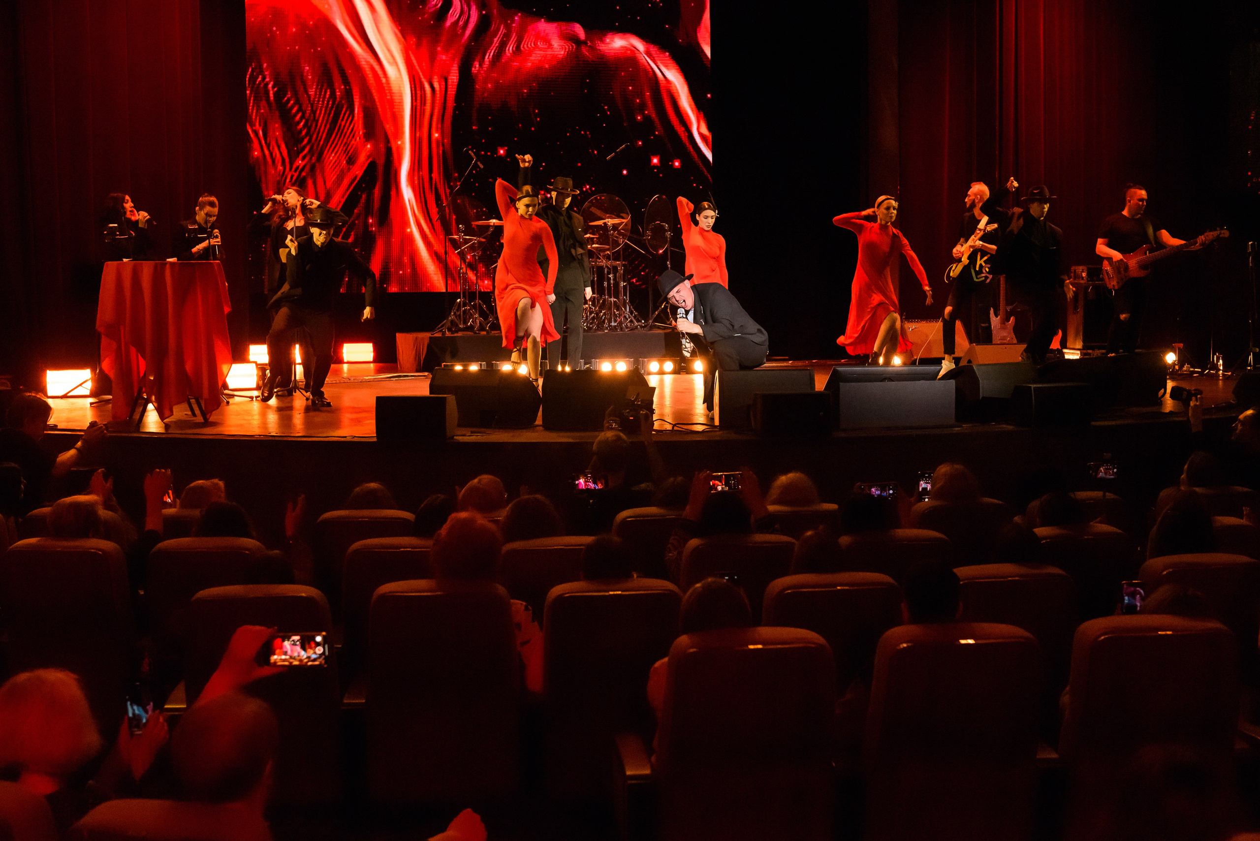 Кирилл Туриченко — Вегас Сити Холл. Бренд-фотограф для экспертов и блогеров в Москве Влада Горбовская