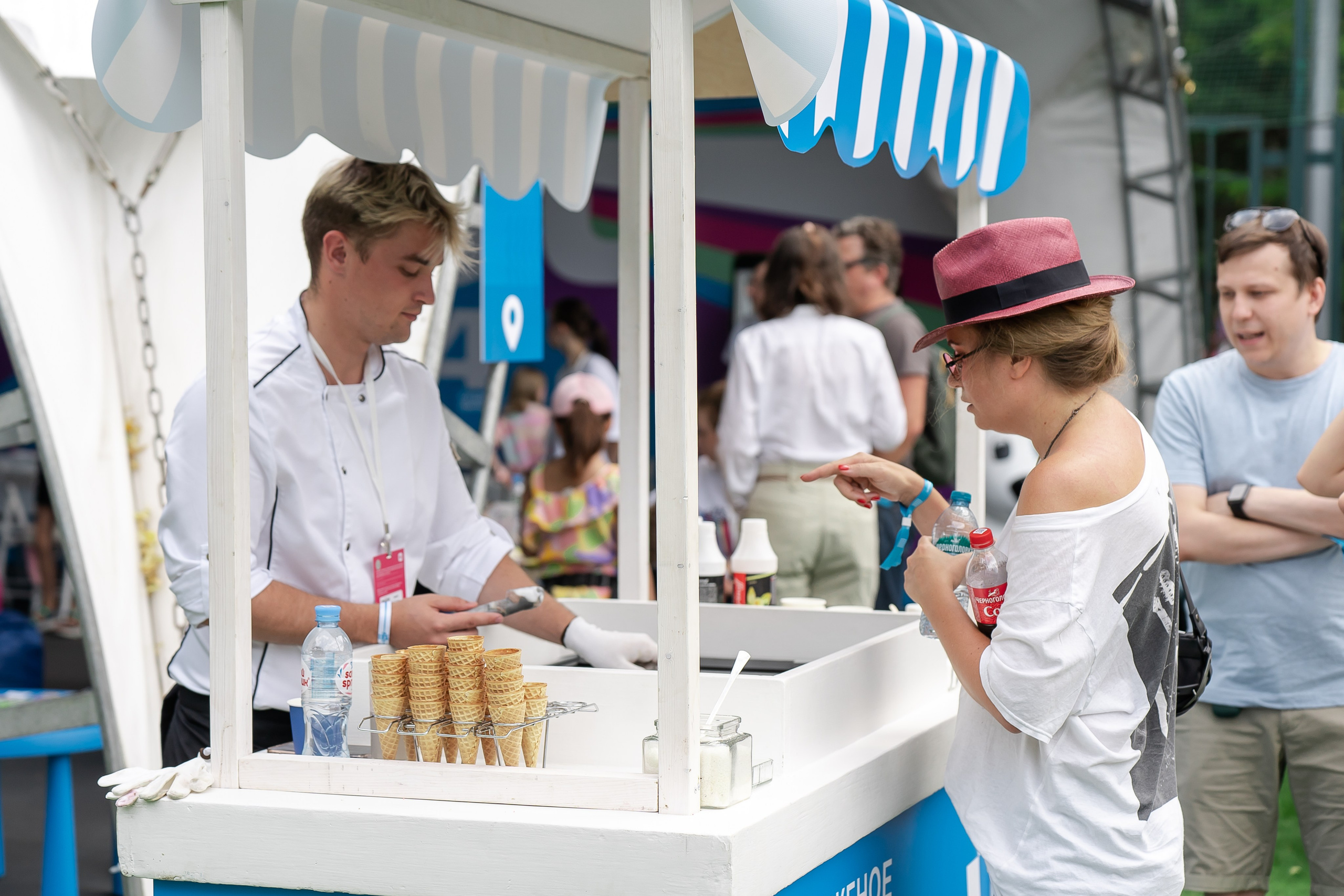 ВК ФЕСТ. Репортажный и свадебный фотограф в Москве