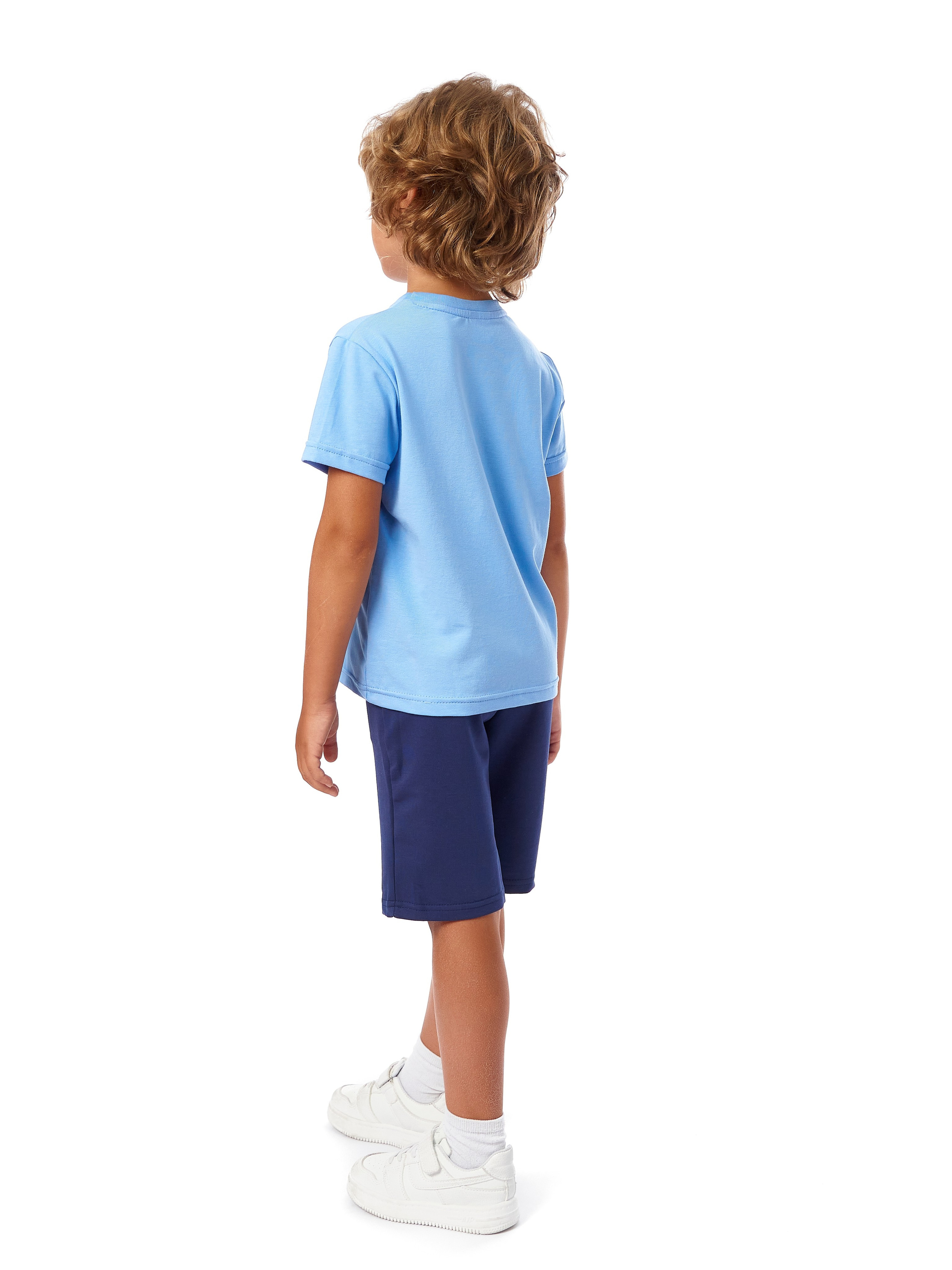 Детские костюмы. Каталожный предметный фотограф