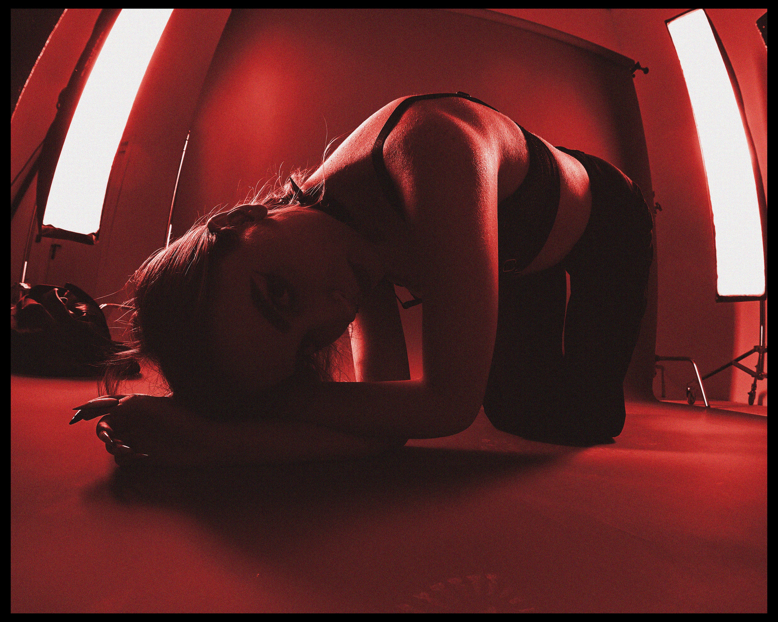 Llou.iise. Московский фотограф WHRMZD