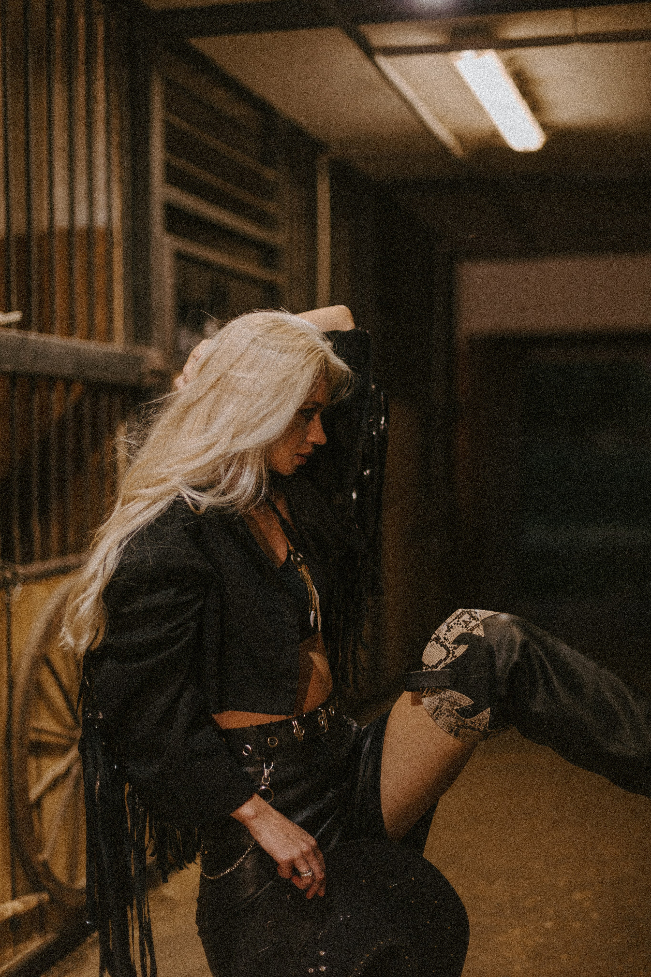 Надя «Вестерн». Павел Померанцев