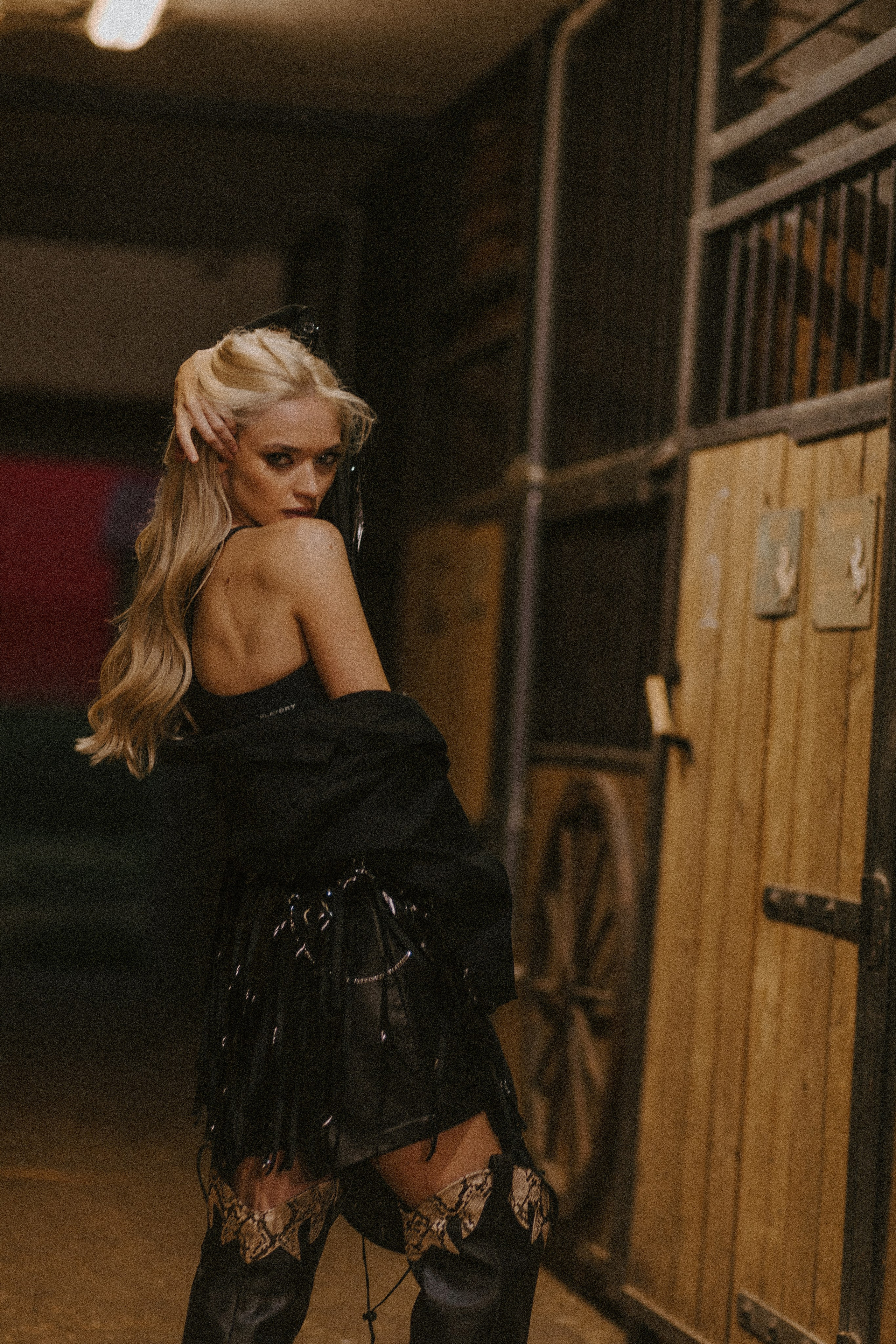 Надя «Вестерн». Павел Померанцев