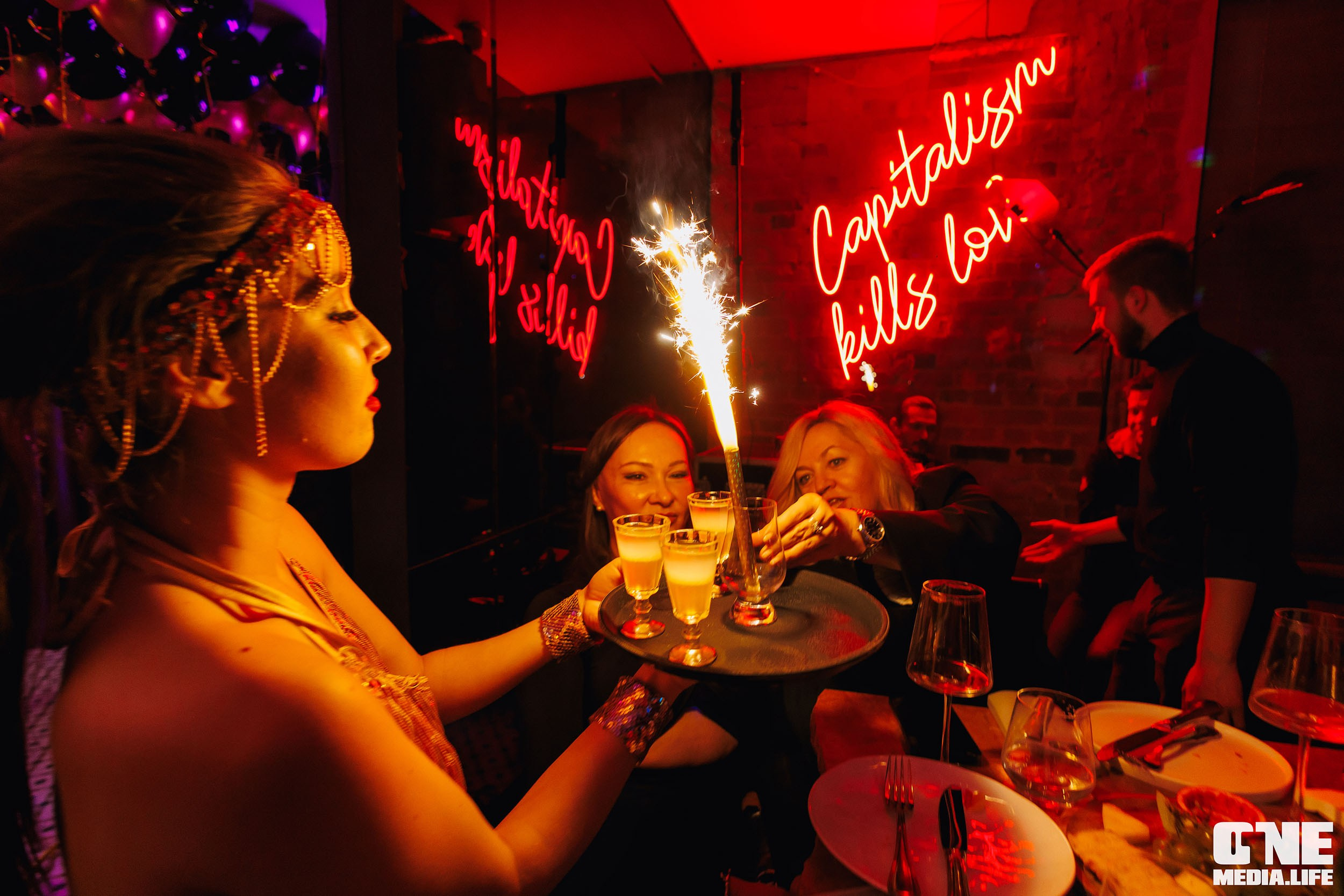 Фоторепортаж из караоке-клуба Белгравия. One Media Life: фоторепортажи, фотоотчеты с мероприятий и заведений