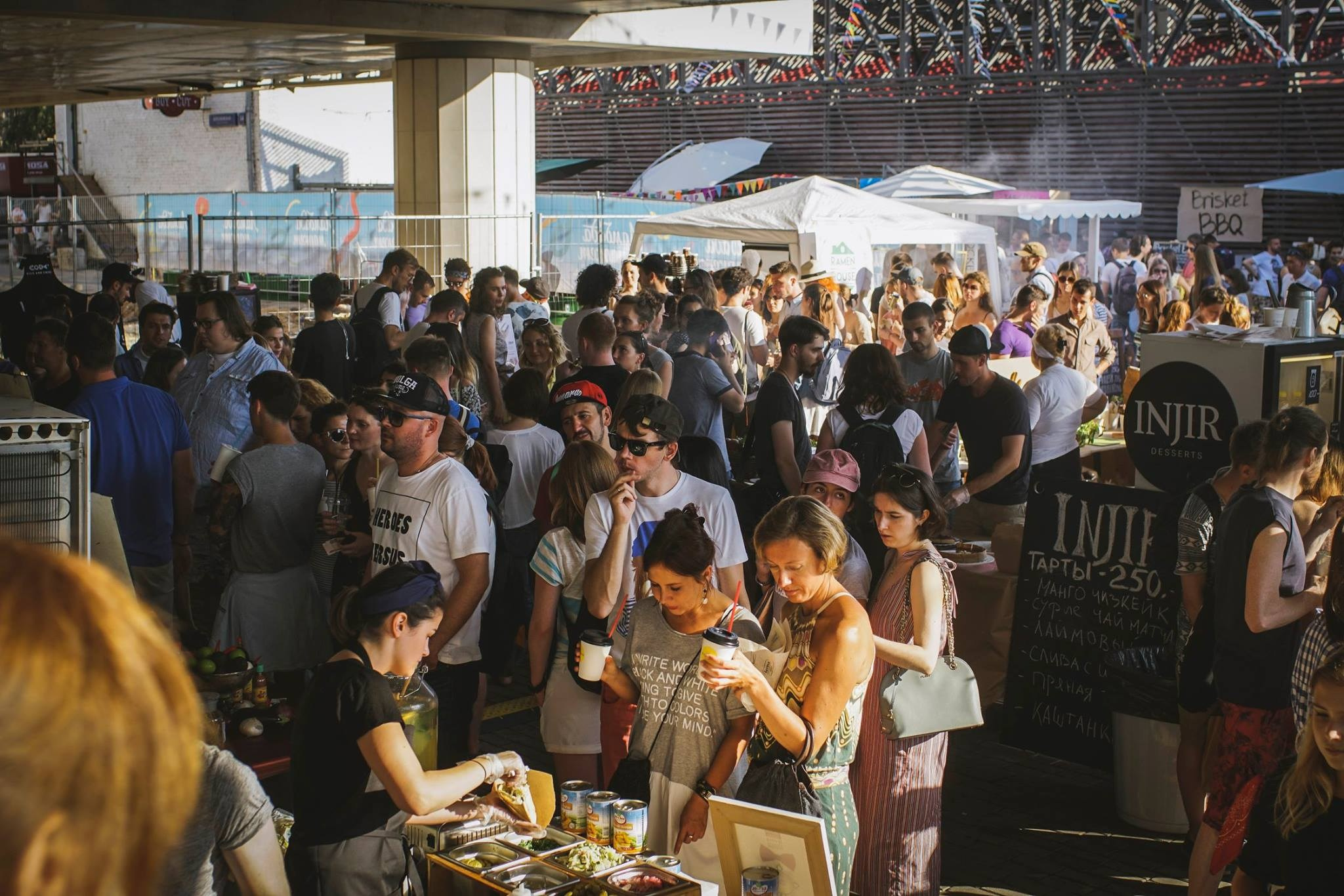 17 июля 2016 на Стрелке / фото Лена Стребкова. Фотоотчеты «Ламбада-маркета»