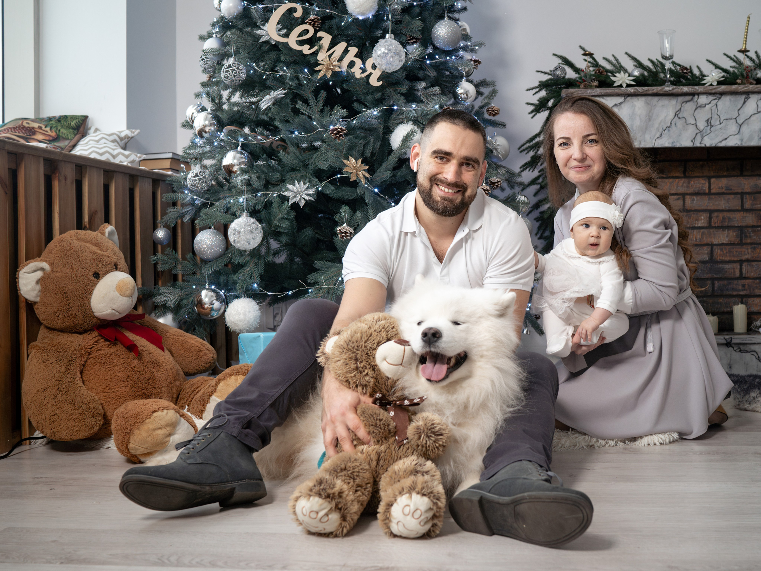 С самоедской лайкой. Фотограф Зинаида Евдокимова