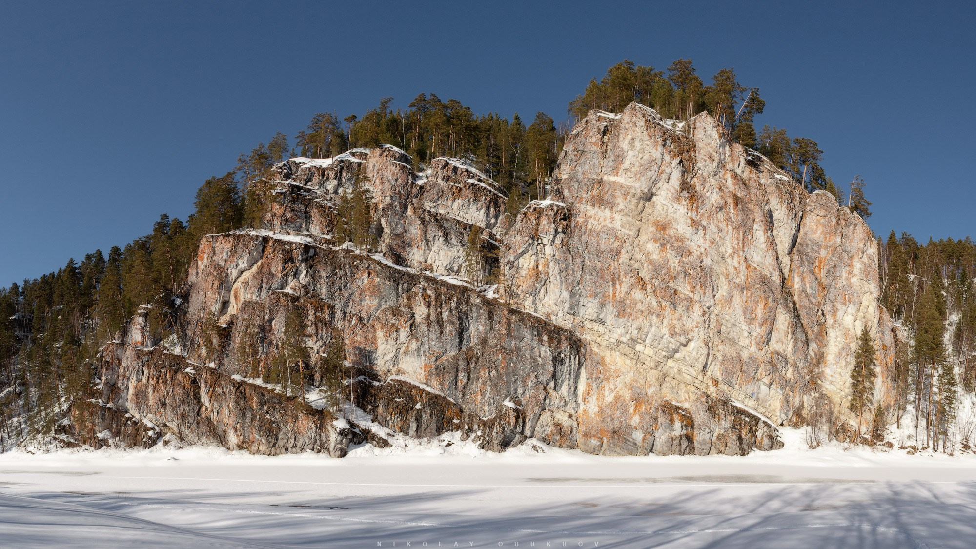 Камень Омутной зимой