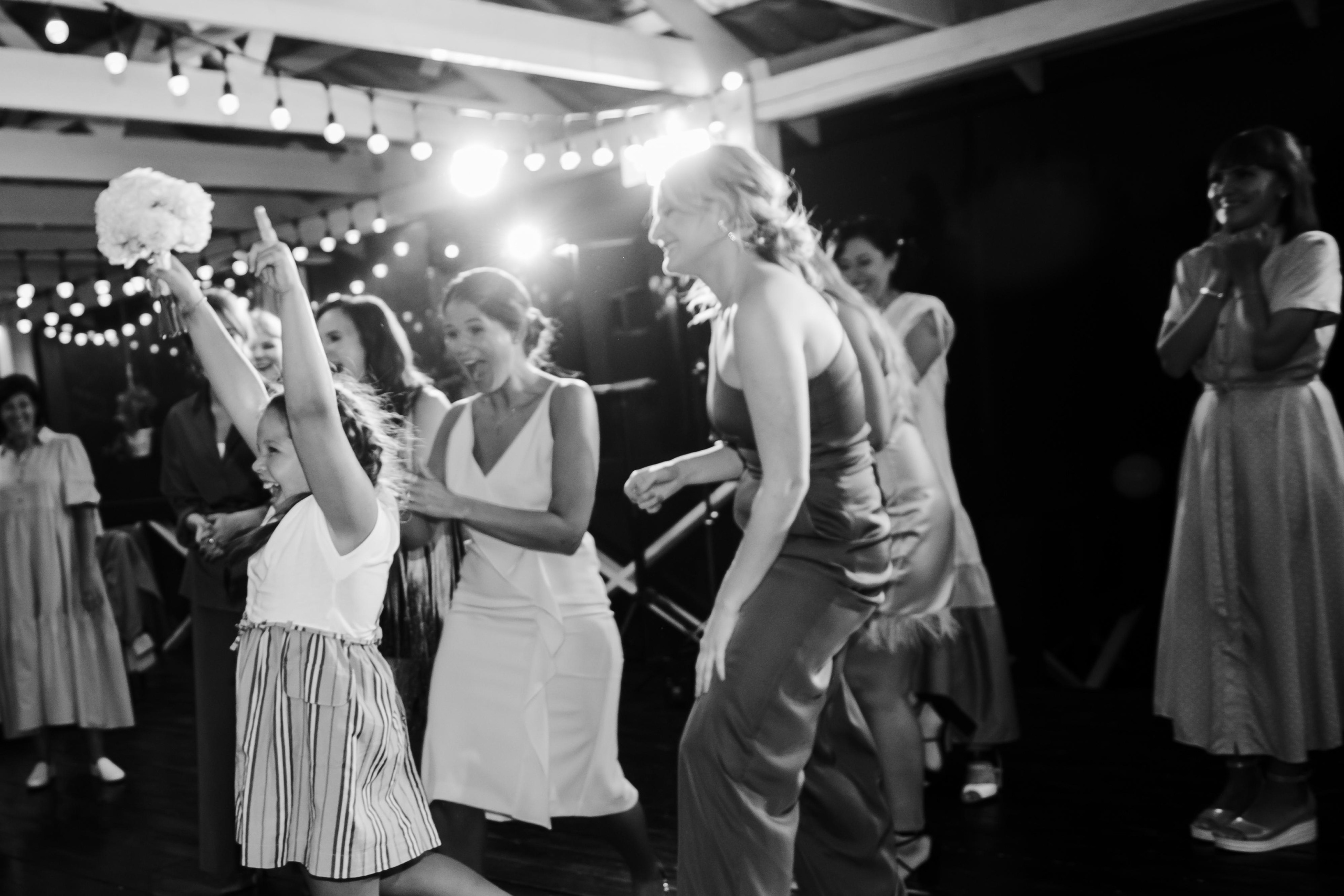 свадебный организатор красноярск, организатор красноярск, организатор свадьбы красноярск, свадьба под ключ красноярск, свадебная концепция, свадебный фотограф красноярск, встреча жениха и невесты, свадебный банкет, ресторан для свадьбы красноярск, стрелковый комплекс кубеково, постановка танца красноярск, свадебный танец красноярск, свадебный банкет красноярск, букет невесты красноярск, бросание букета