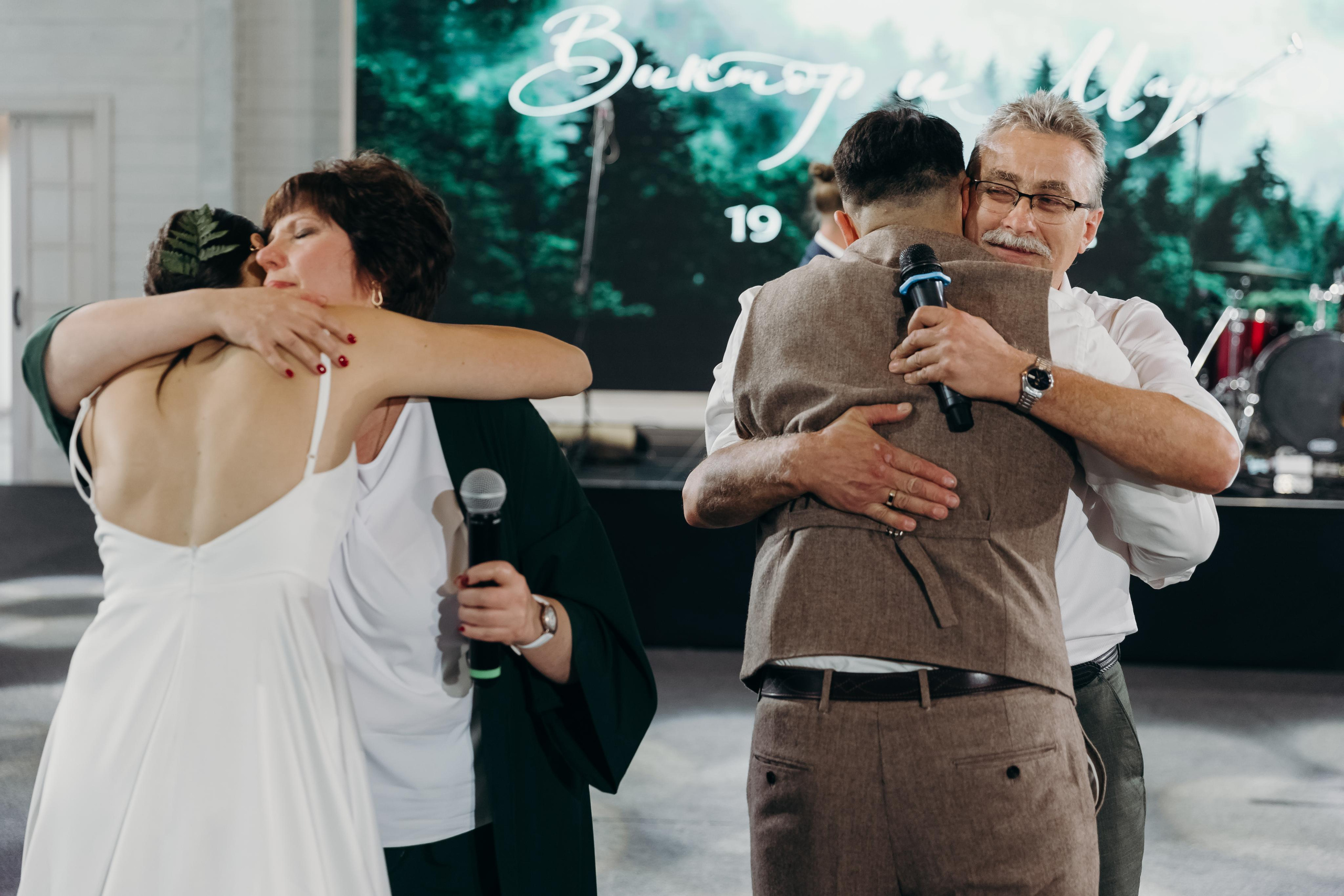 свадебный организатор красноярск, организатор красноярск, организатор свадьбы красноярск, свадьба под ключ красноярск, оформление свадьбы красноярск, свадебный декор, лесная свадьбы красноярск, ресторан для свадьбы красноярск, дом событий сосны, поздравления родителей на свадьбе