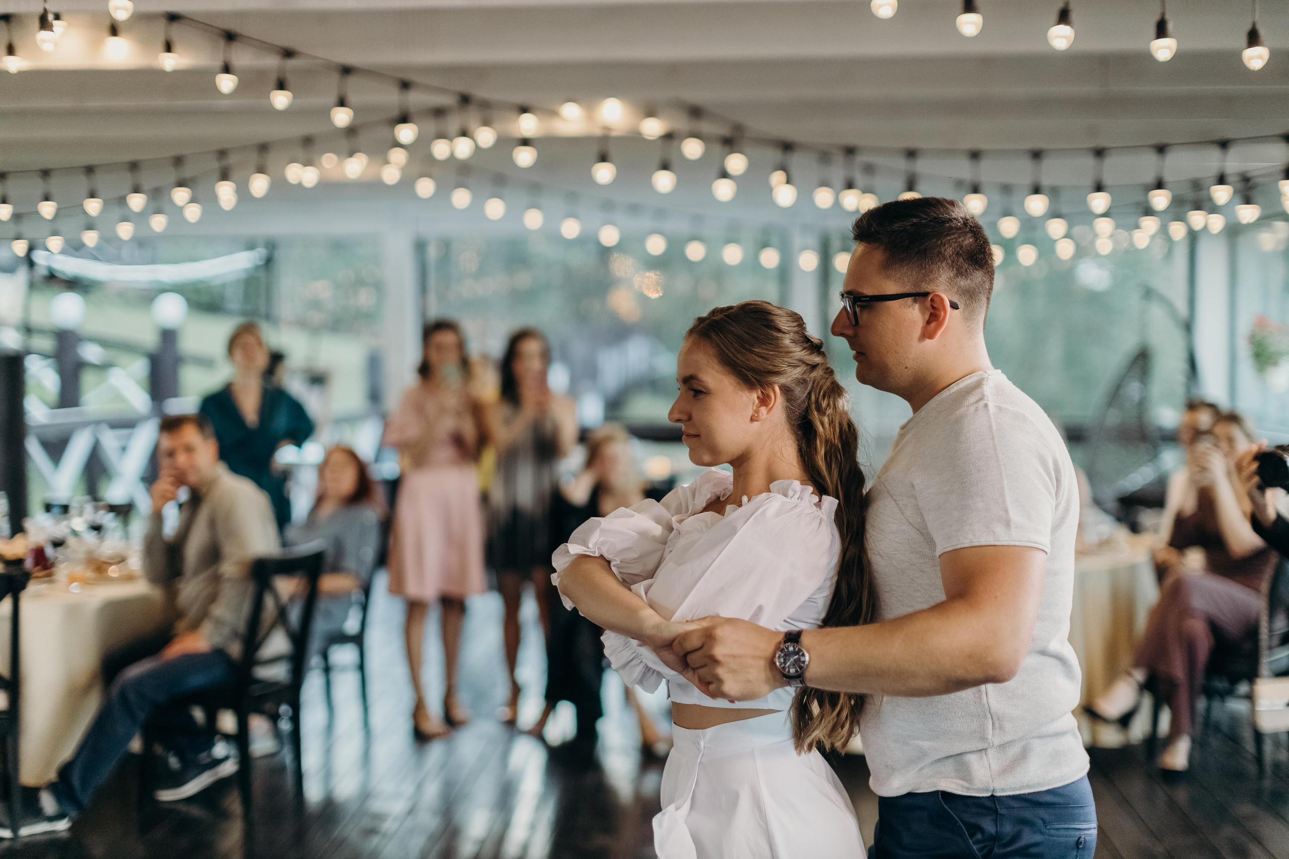 свадебный организатор красноярск, организатор красноярск, организатор свадьбы красноярск, свадьба под ключ красноярск, свадебная концепция, свадебный фотограф красноярск, встреча жениха и невесты, свадебный банкет, ресторан для свадьбы красноярск, стрелковый комплекс кубеково, постановка танца красноярск, свадебный танец красноярск, бачата красноярск