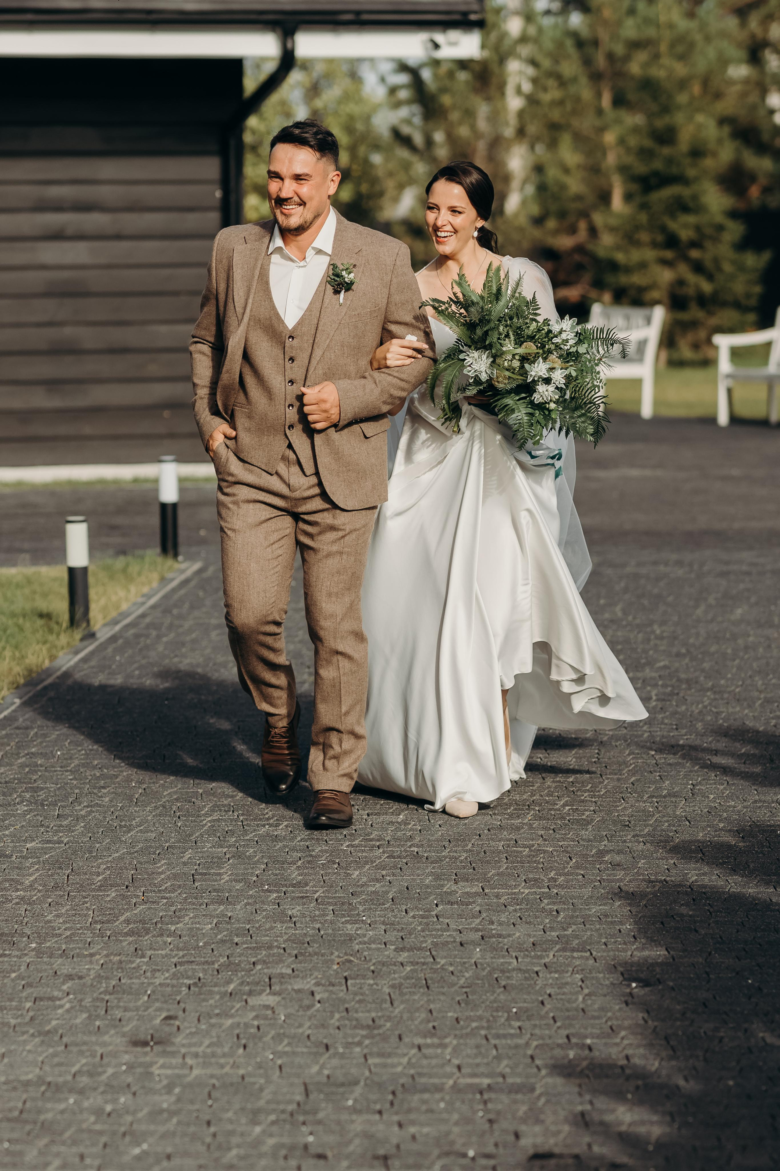 свадебный организатор красноярск, организатор красноярск, организатор свадьбы красноярск, свадьба под ключ красноярск, оформление свадьбы красноярск, свадебный декор, свадебная арка красноярск, лесная свадьбы красноярск, выездная церемония красноярск, выход жениха и невесты, свадебная церемония