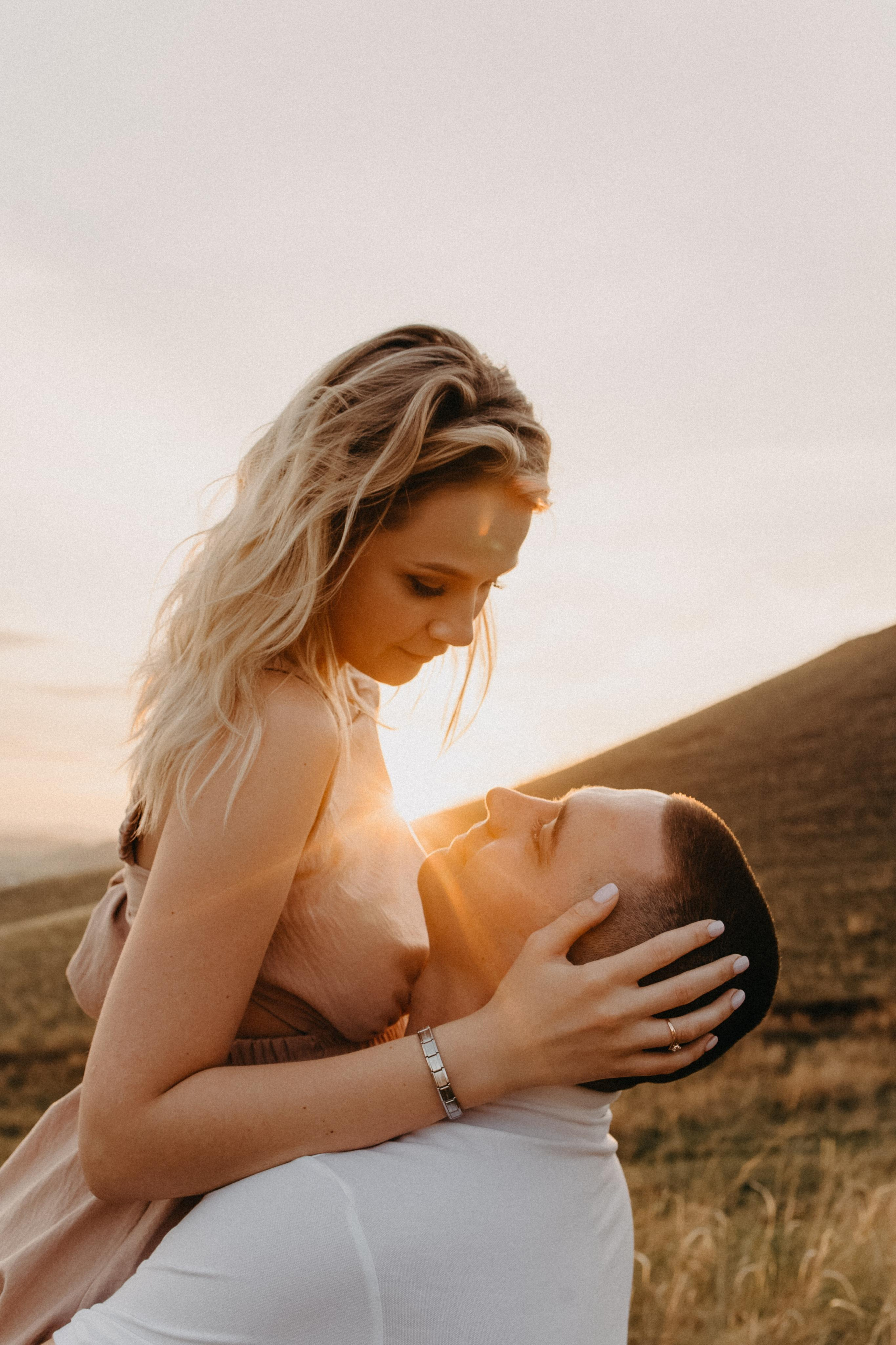 лавстори красноярск, утро невесты, свадьба красноярск, свадебный организатор красноярск, фотосессия на закате