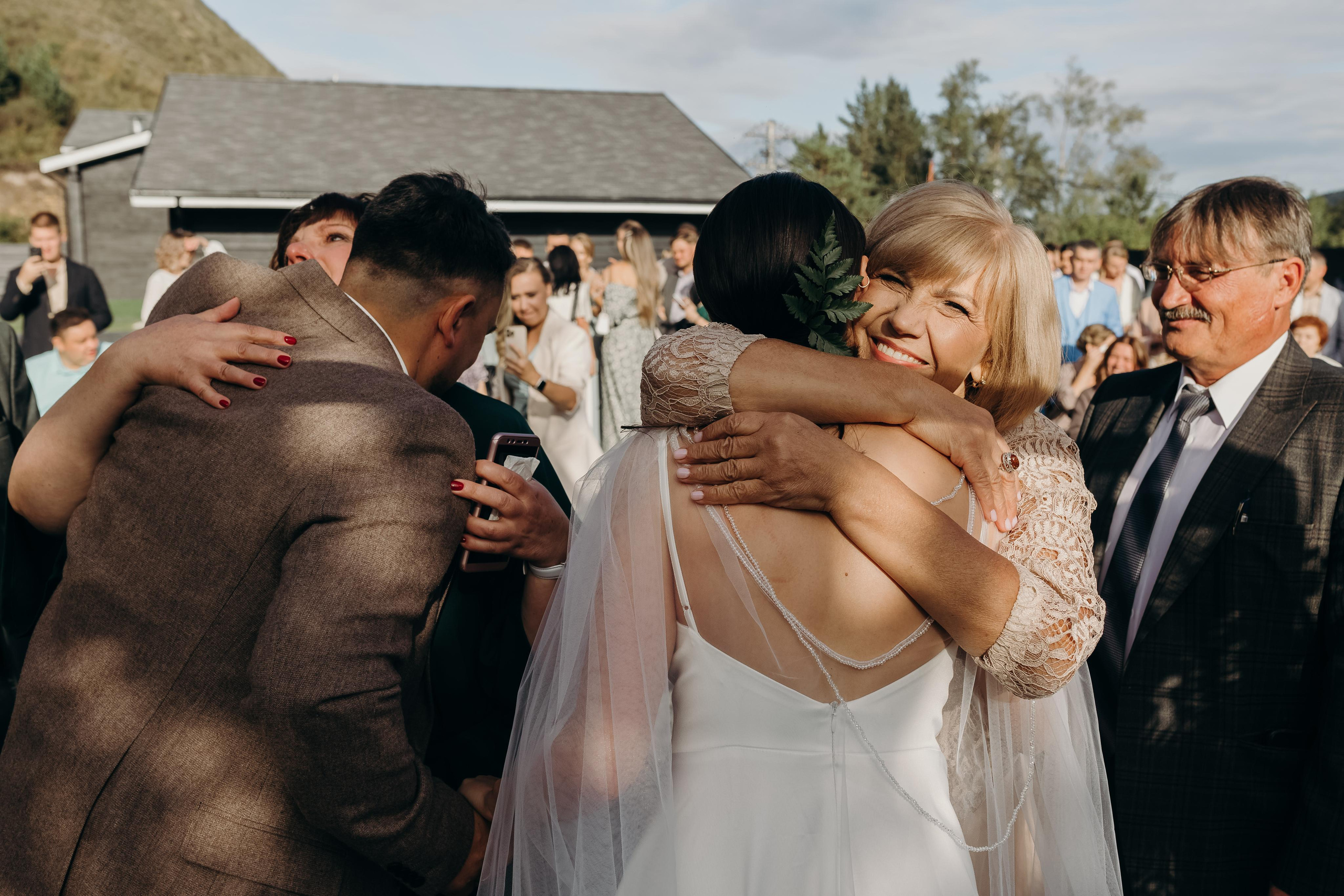 свадебный организатор красноярск, организатор красноярск, организатор свадьбы красноярск, свадьба под ключ красноярск, оформление свадьбы красноярск, свадебный декор, свадебная арка красноярск, лесная свадьбы красноярск, выездная церемония красноярск, выход жениха и невесты, свадебная церемония