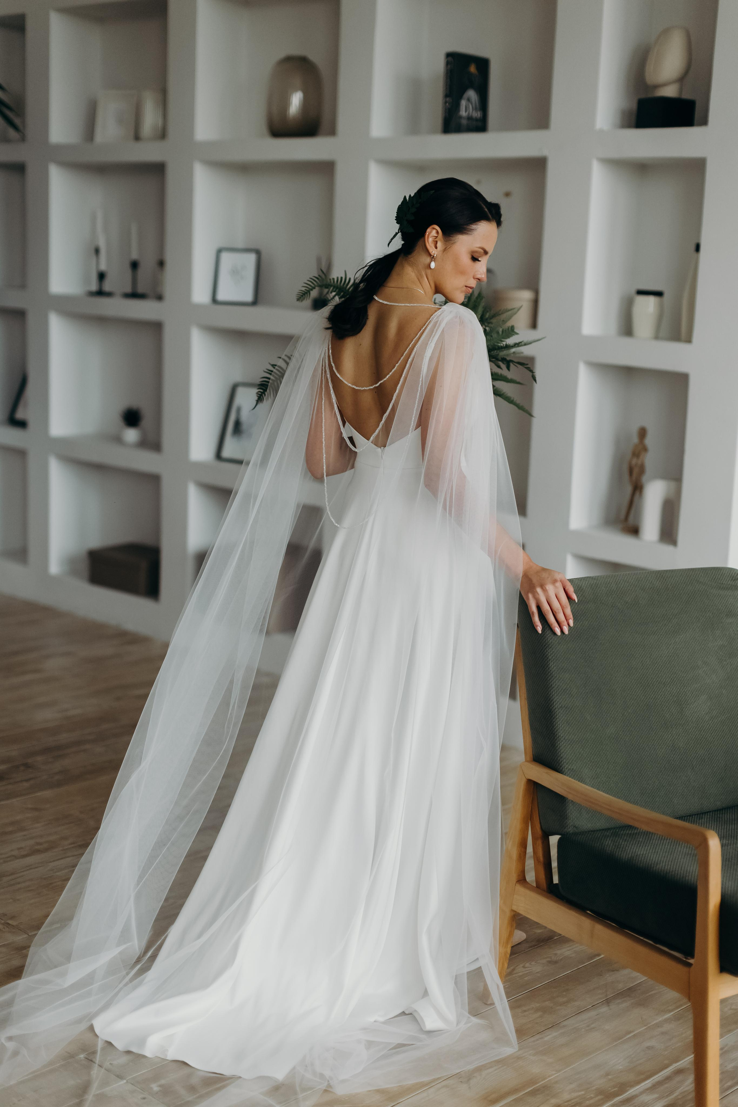 свадебный организатор красноярск, организатор красноярск, организатор свадьбы красноярск, свадьба под ключ красноярск, первая встреча жениха и невесты, утро невесты, свадебное платье, свадебный кейп