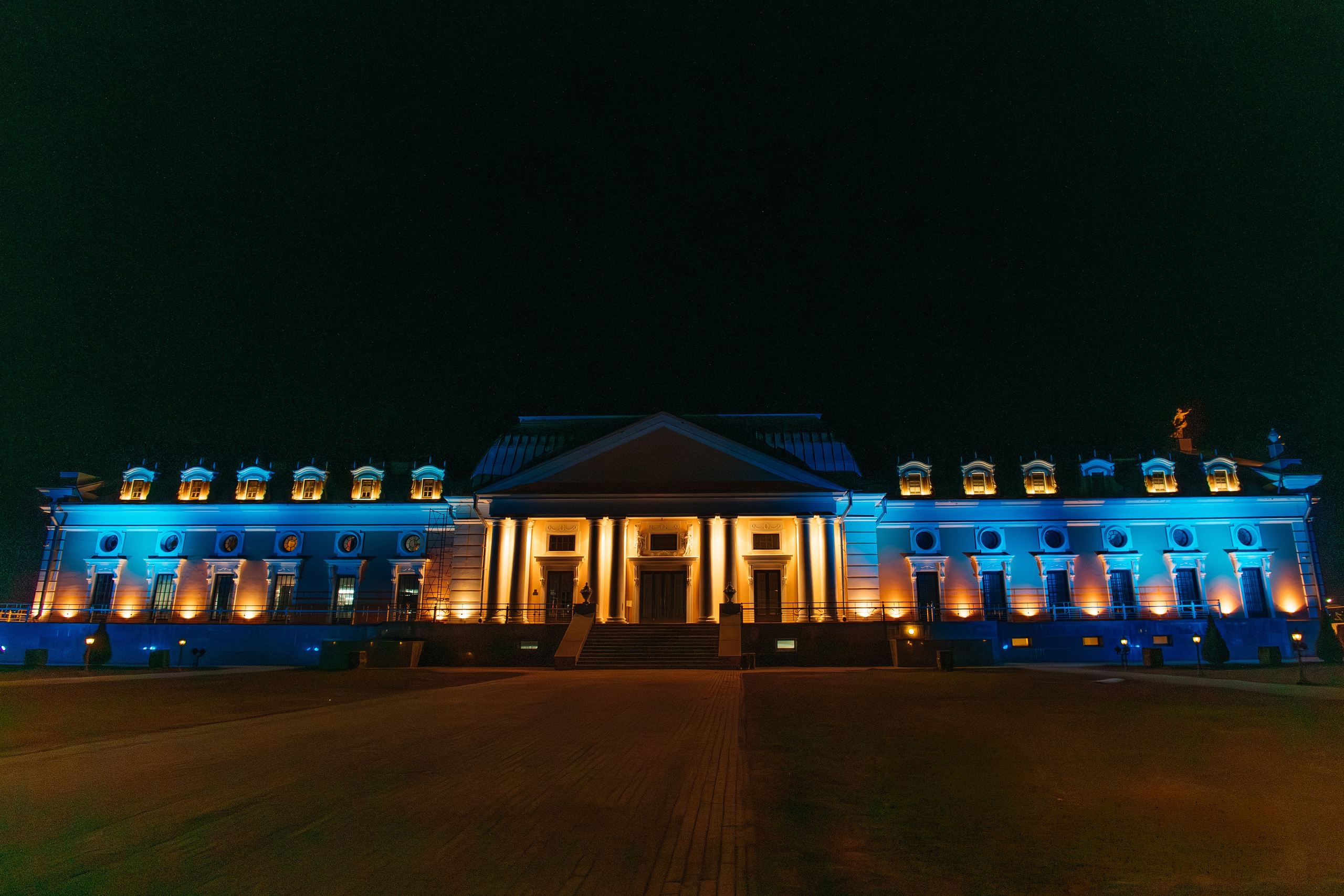 ГАЛА-УЖИН «Летний Дворец»