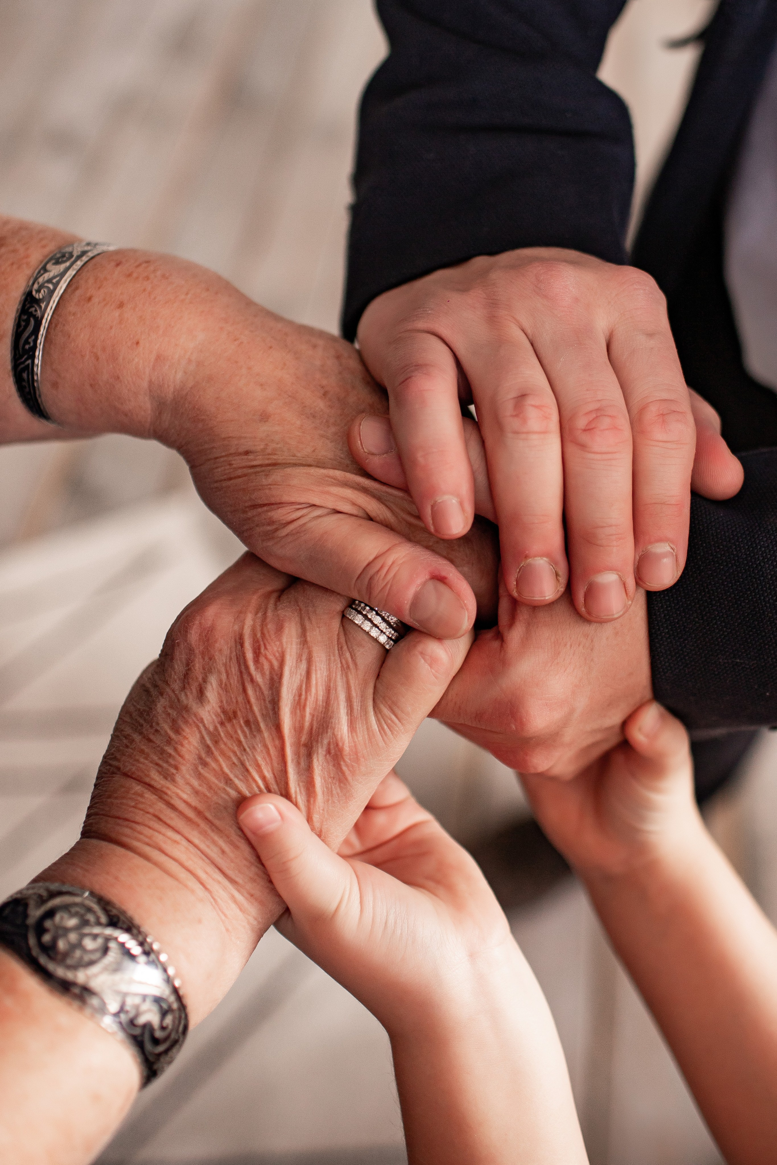 Серго и его семья. Семейная съемка — это красивый способ признаться своей семье в любви