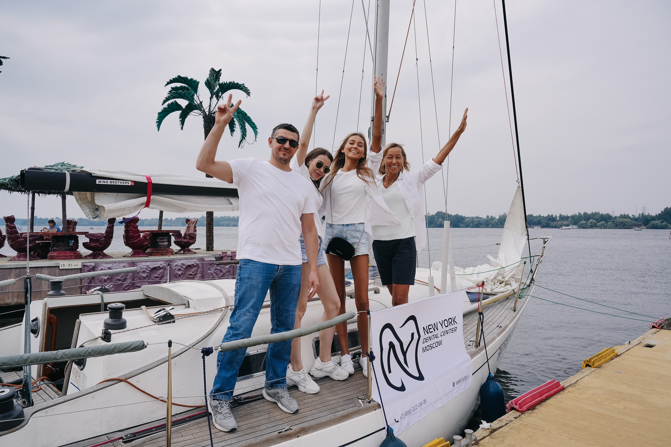 Фотограф на регату на Пироговском водохранилище