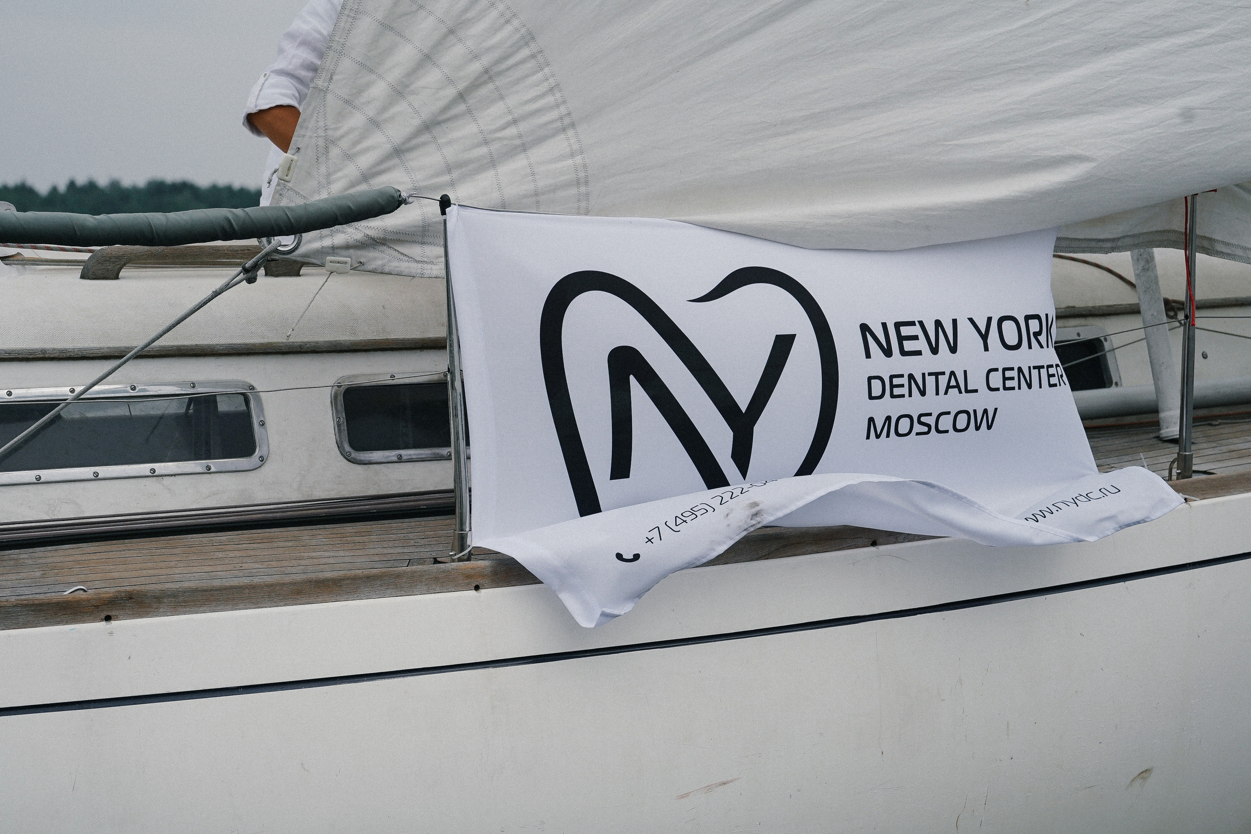 Фотограф на регату на Пироговском водохранилище