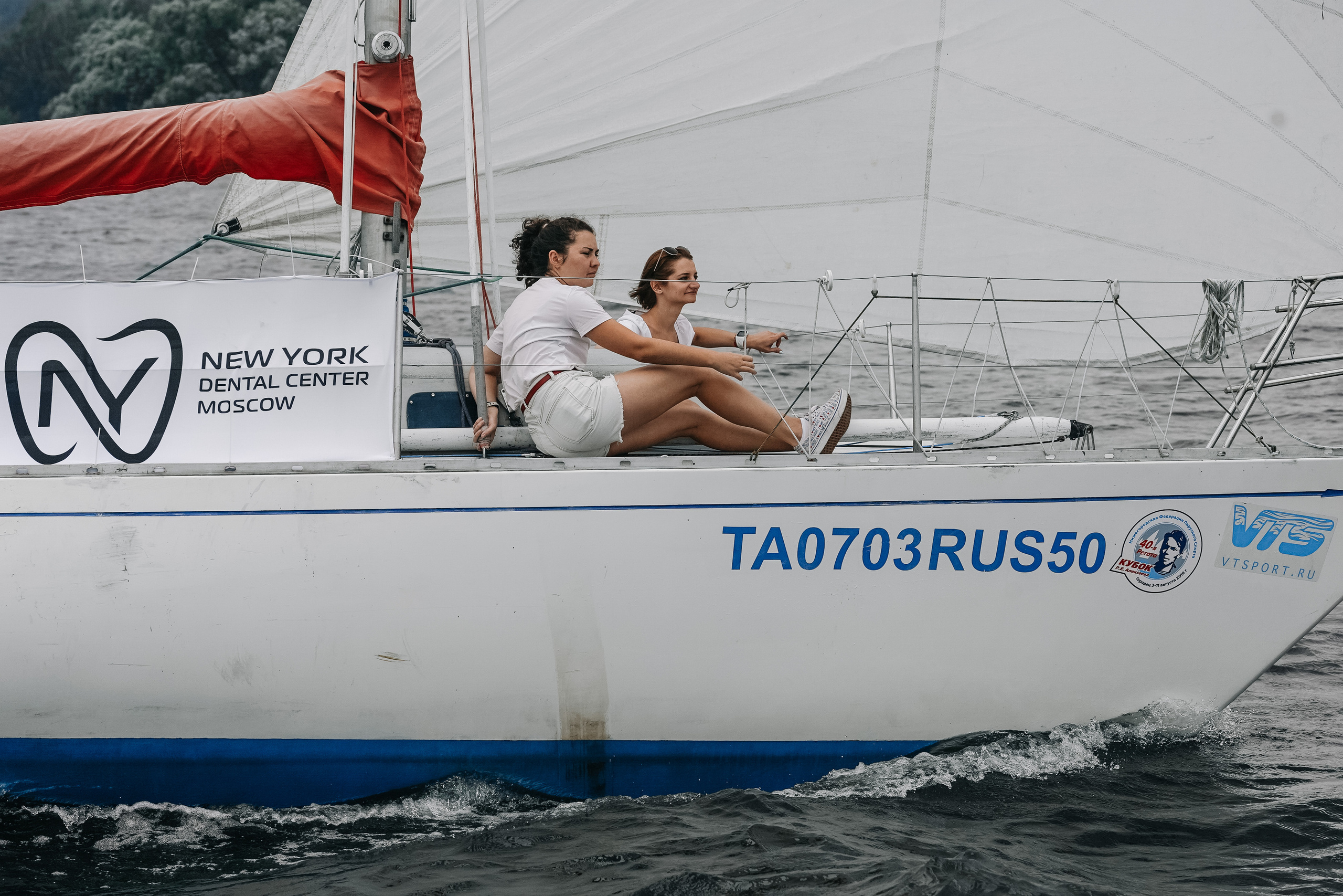 Фотограф на регату на Пироговском водохранилище