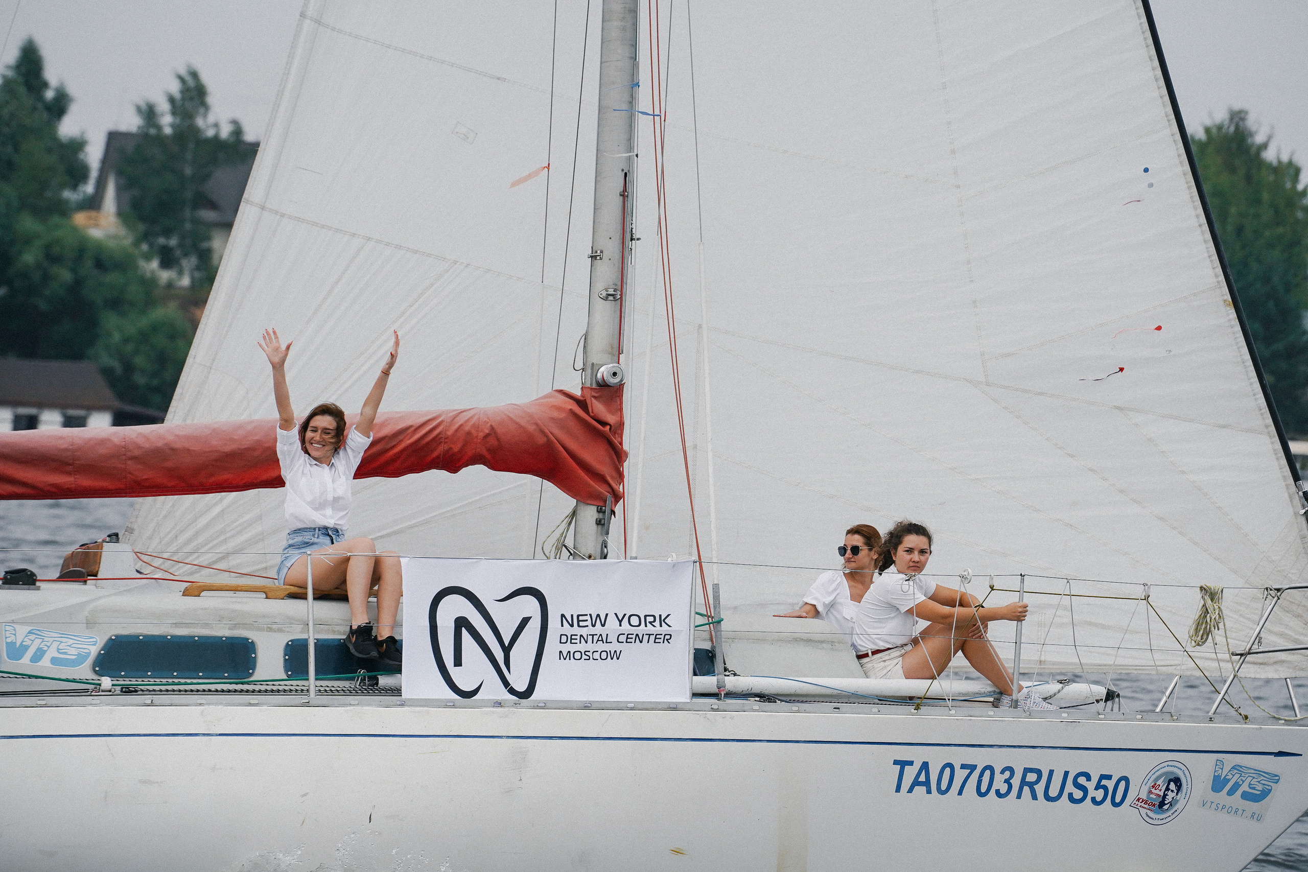 Фотограф на регату на Пироговском водохранилище