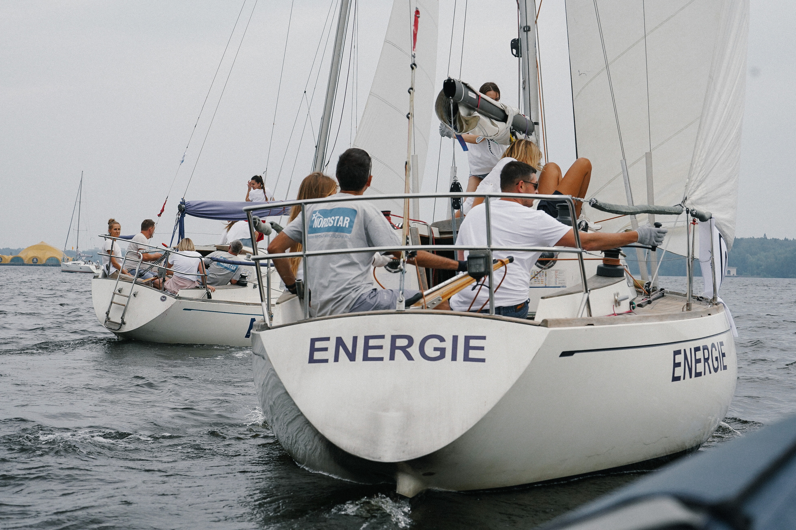 Фотограф на регату на Пироговском водохранилище
