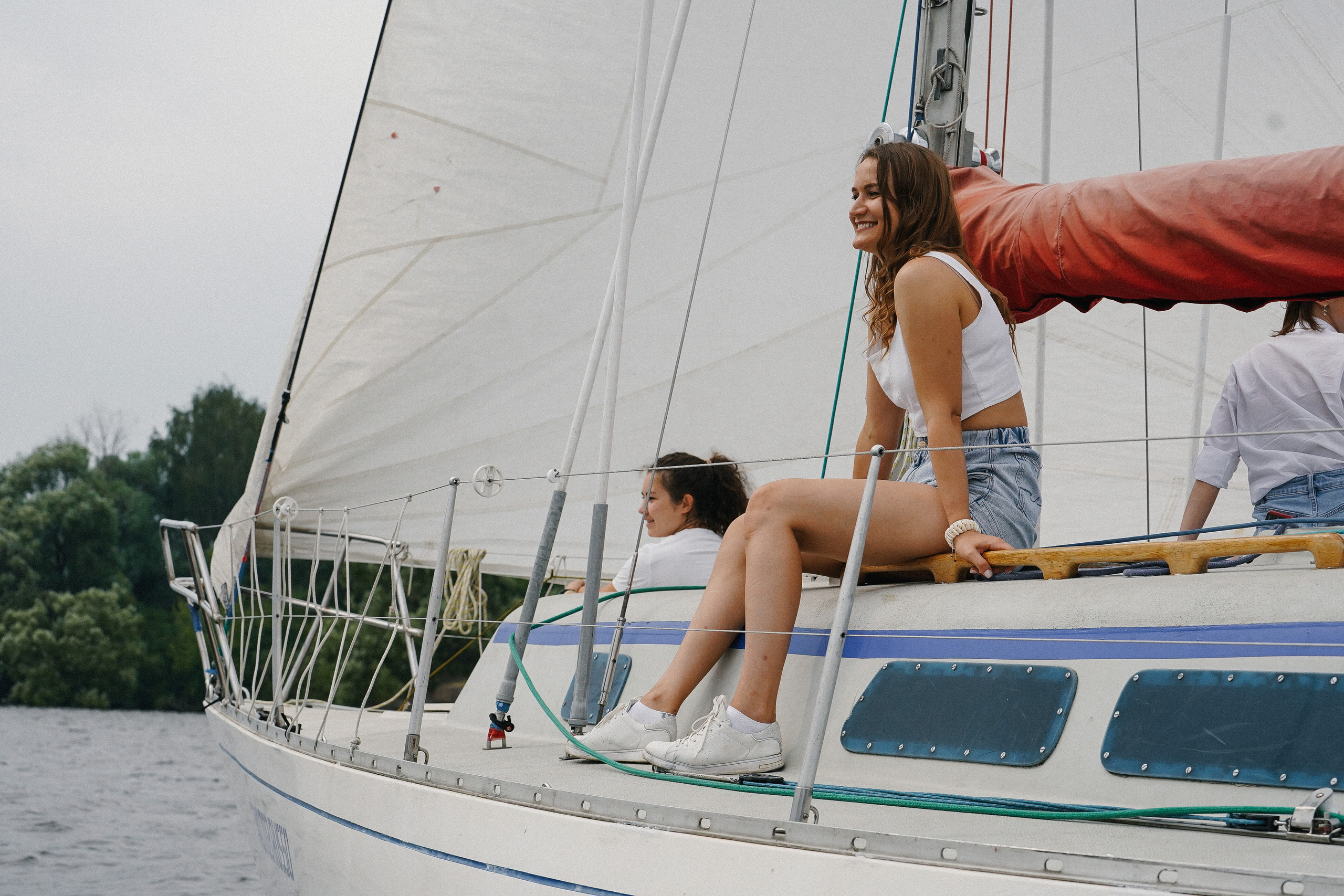 Фотограф на регату на Пироговском водохранилище