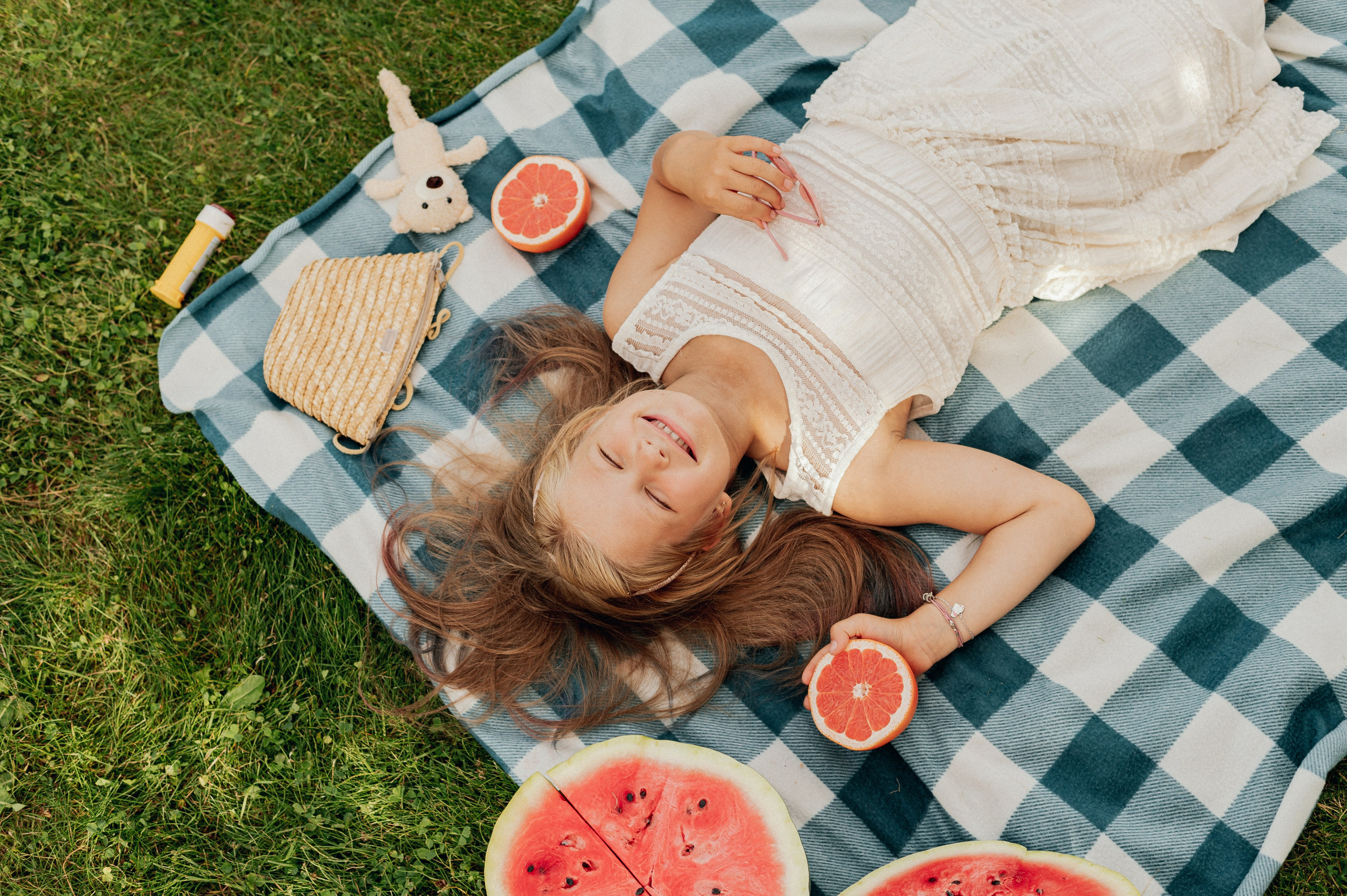 ЛЕТО. ПАРК. АРБУЗ. Профессиональный репортажный, коммерческий фотограф в Санкт-Петербурге