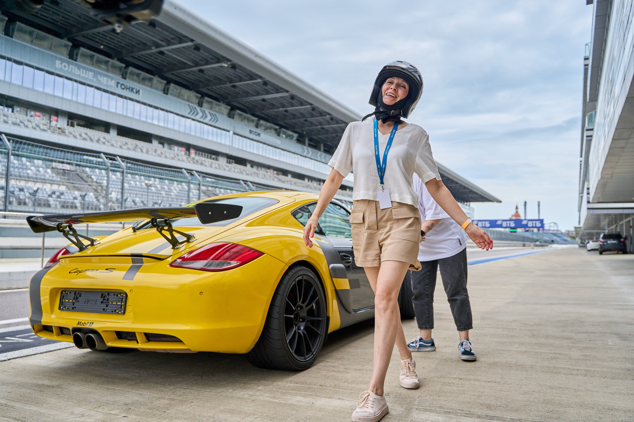 Формула 1 корпоративные заезды. Фото и видео съемка в Сочи Адлере Красной поляне