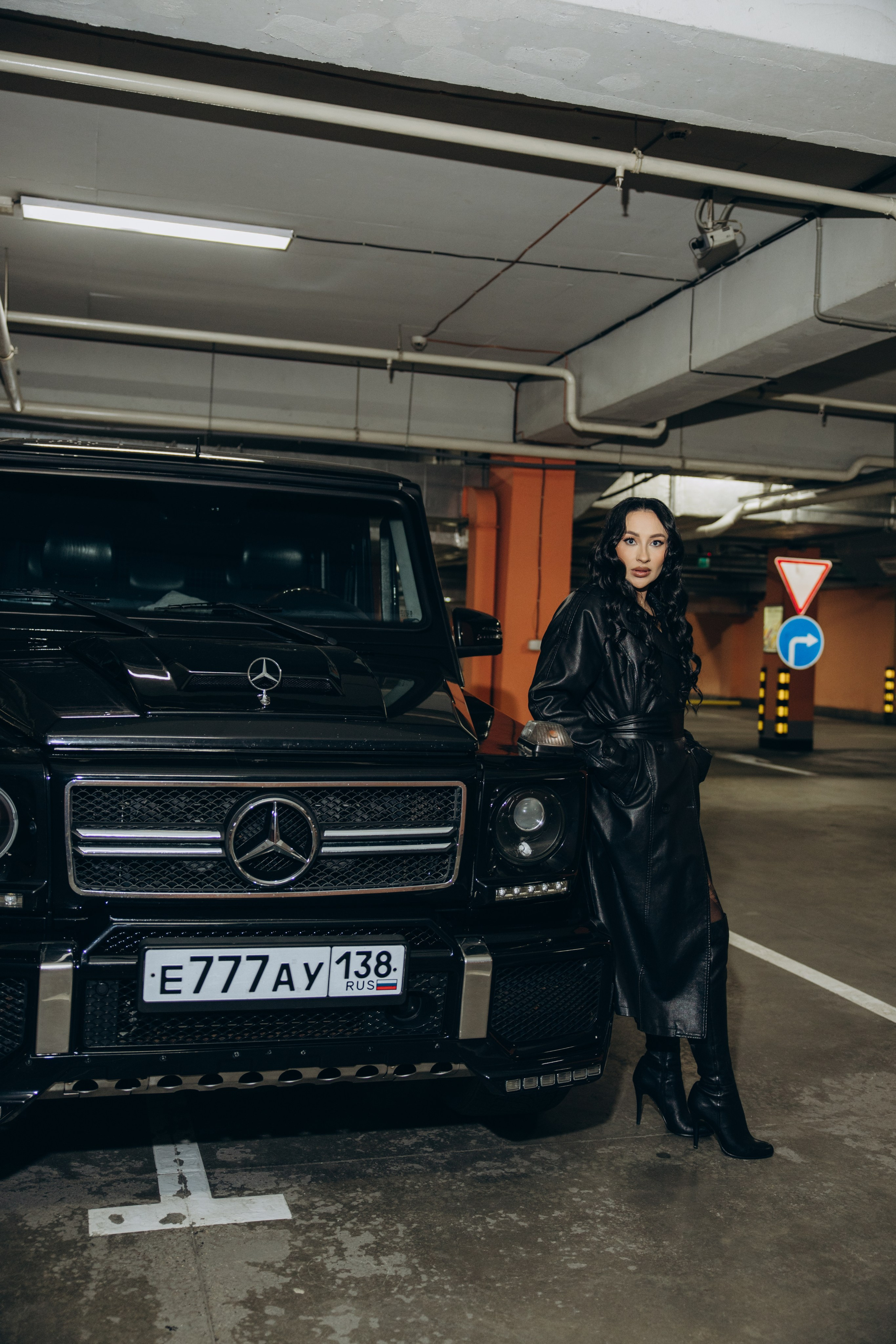 На парковке. Свадебный, семейный фотограф в Иркутске Светлана Макаричева