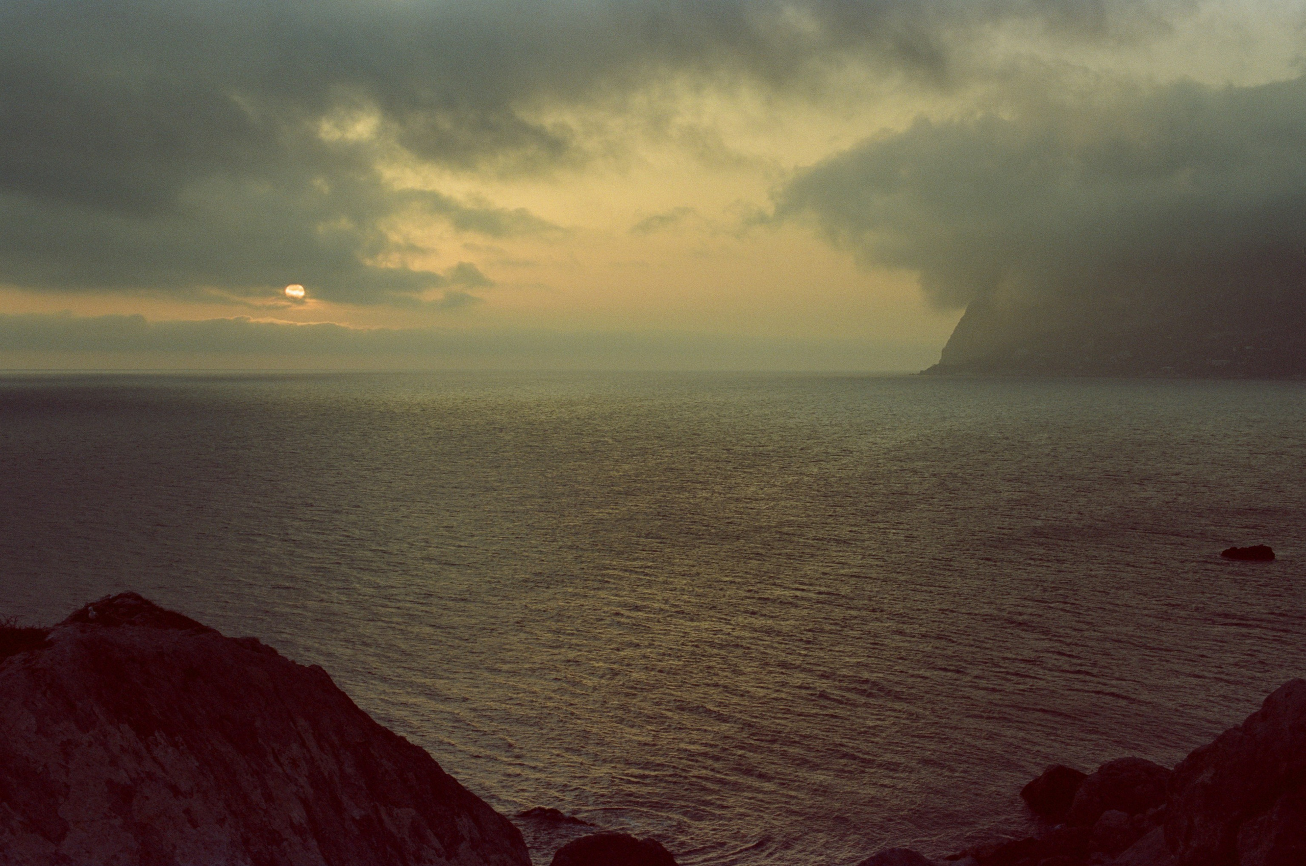Follow you // ukraine, crimea. EVER EXPOSED