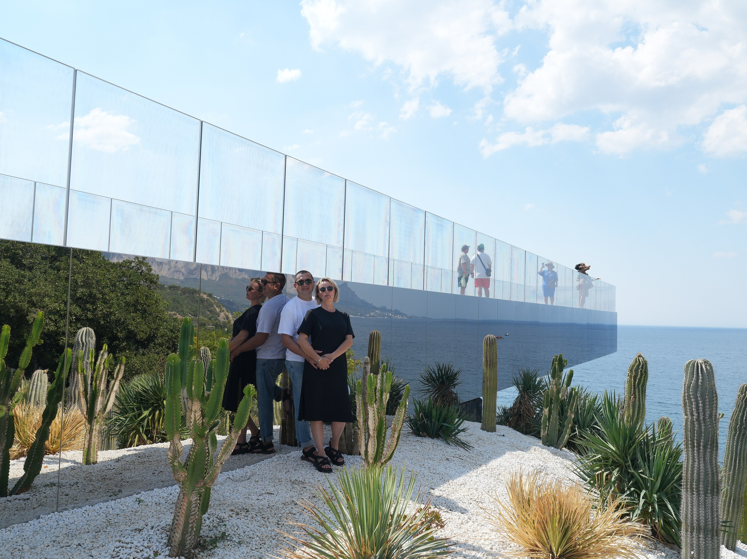 Семейная прогулка 4 человека. Свадебный фотограф Виктория Роса