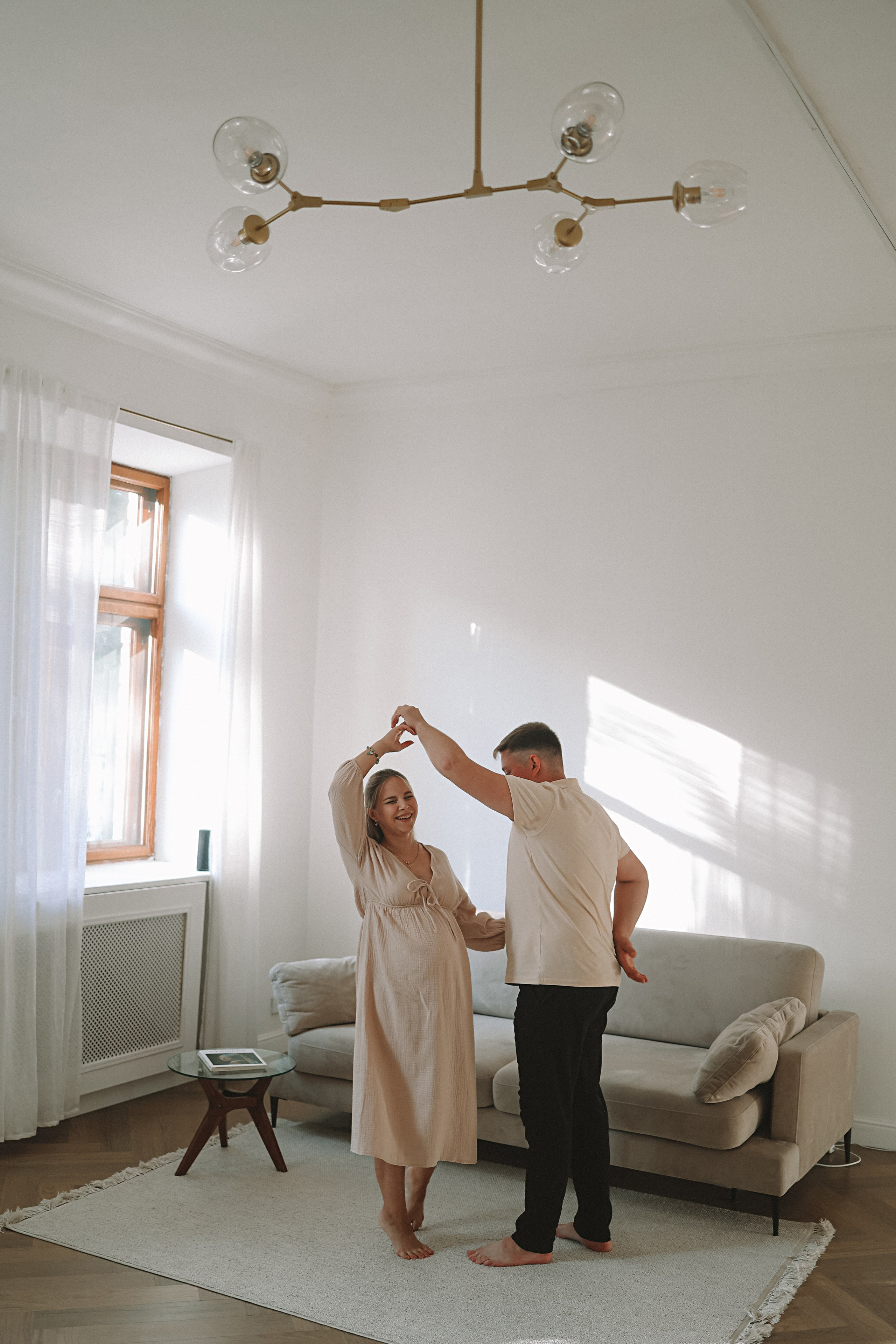 Квартира (беременность). Семейный фотограф Тюмень, фотограф на роды Салмина Мария