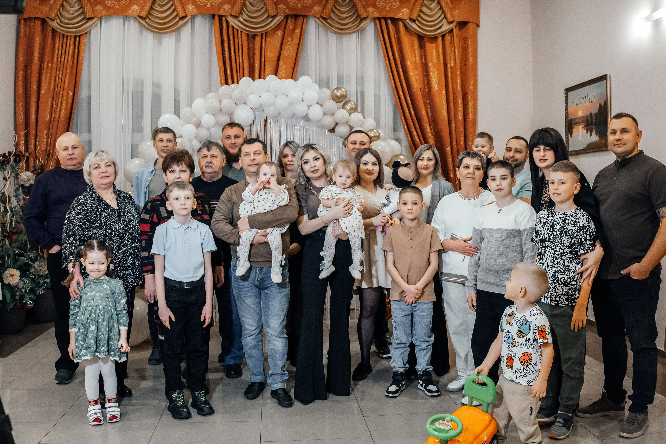 Александра и Виктория 1 годик. Семейный фотограф в Белгороде Амелина Алина