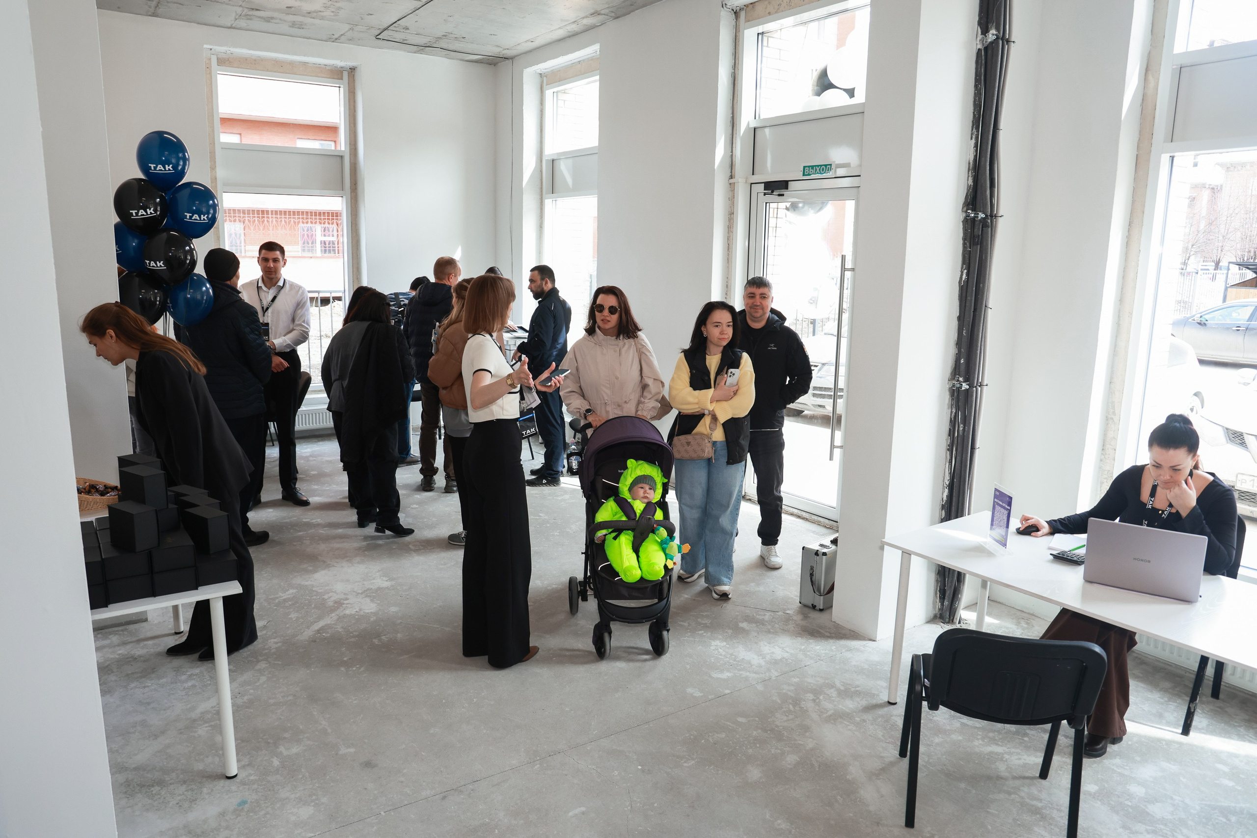 Выдача ключей Кварталы Телецентра 19I56. Фотограф Юлия Мальцева