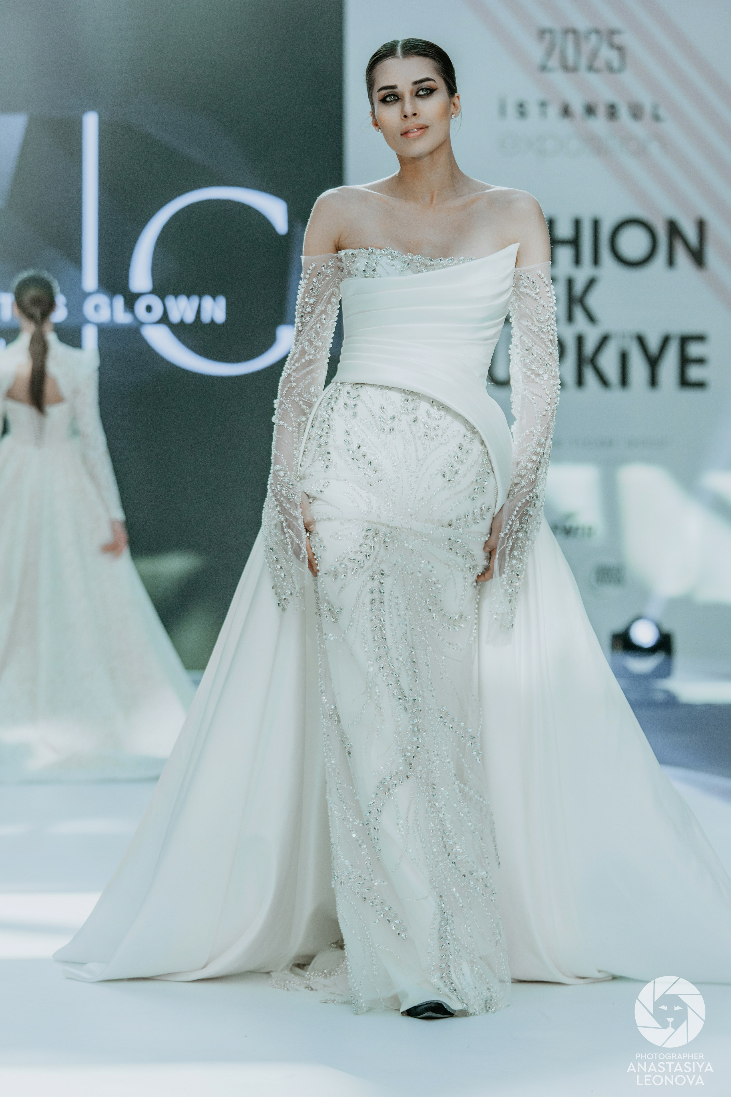 Fashion Week Türkiye [spring, 2025]. Anastasia Leonowa