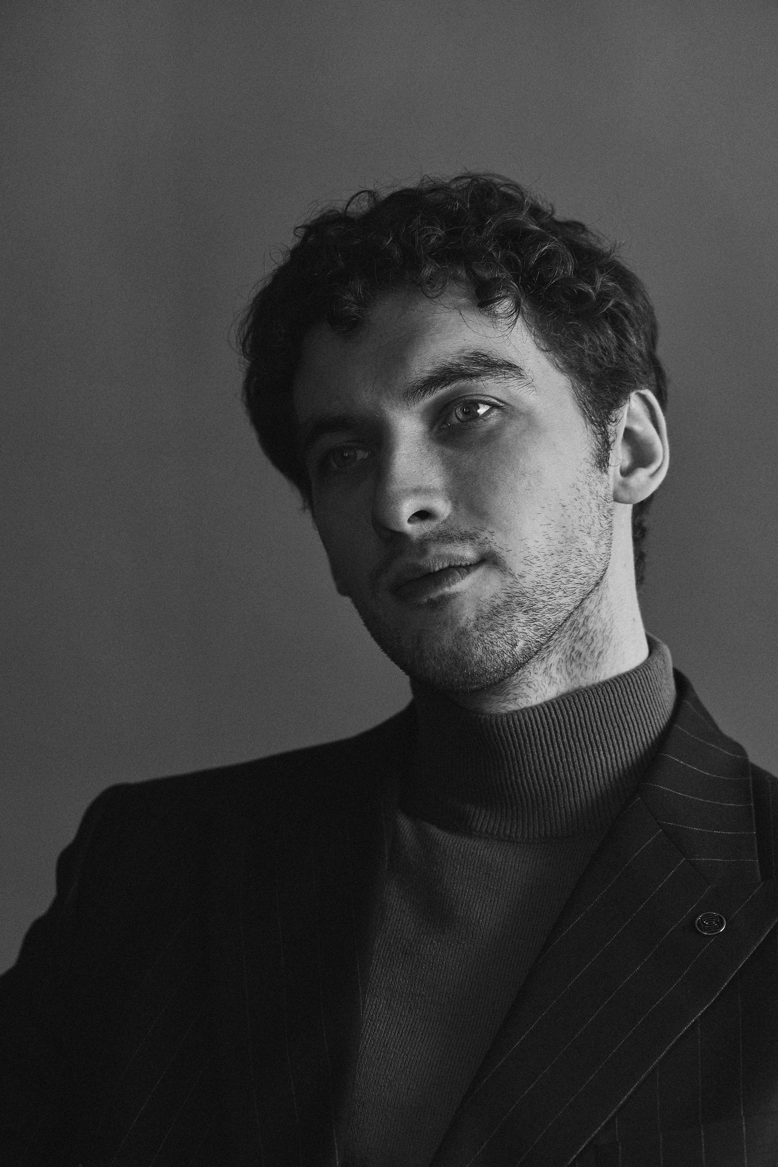 МУЖСКОЙ ПОРТРЕТ. Портретный фотограф в Екатеринбурге Имангалиев Болат