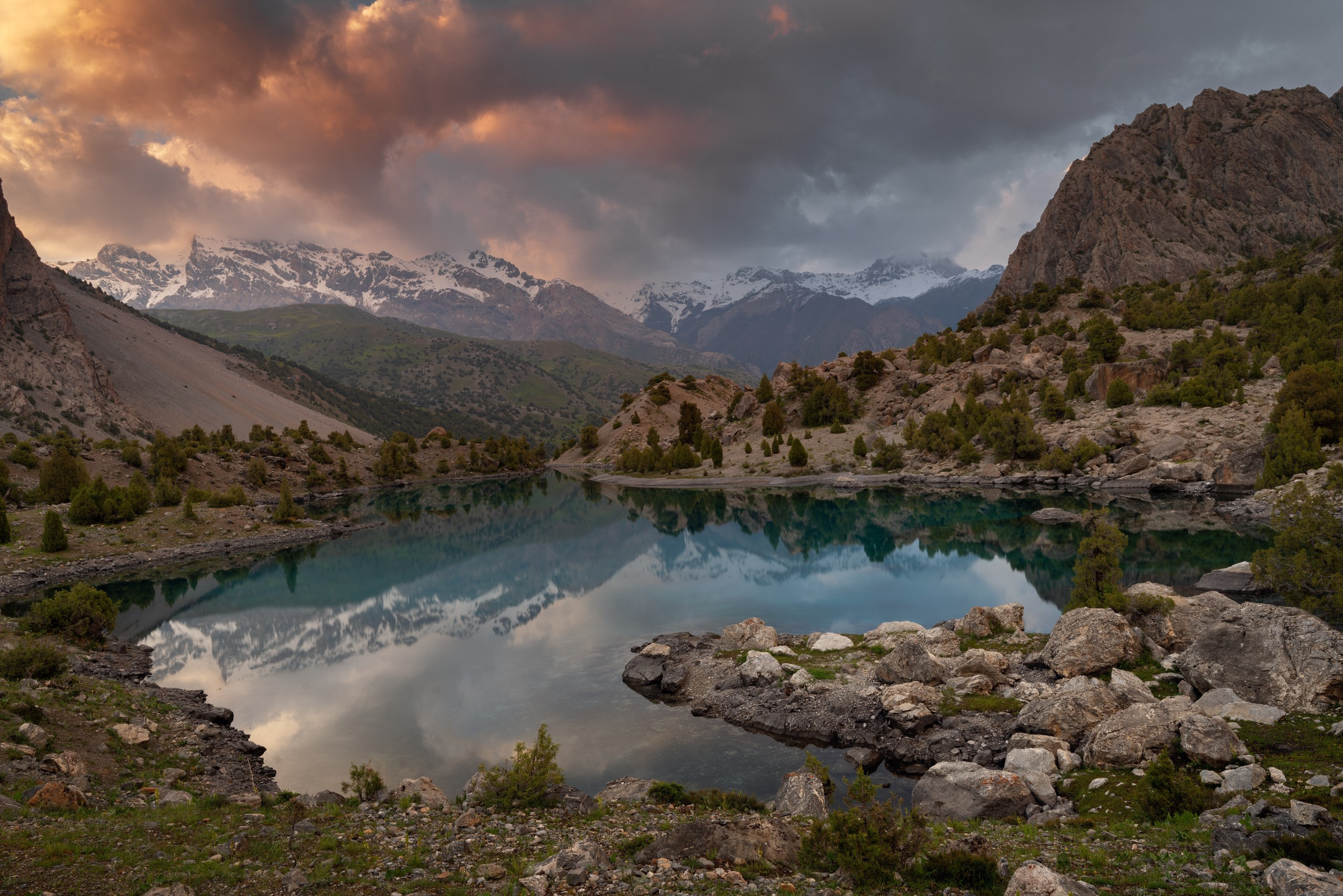 Фанские горы. Фотограф в Красноярске Нерозя Александр. Пейзаж, природа, портрет