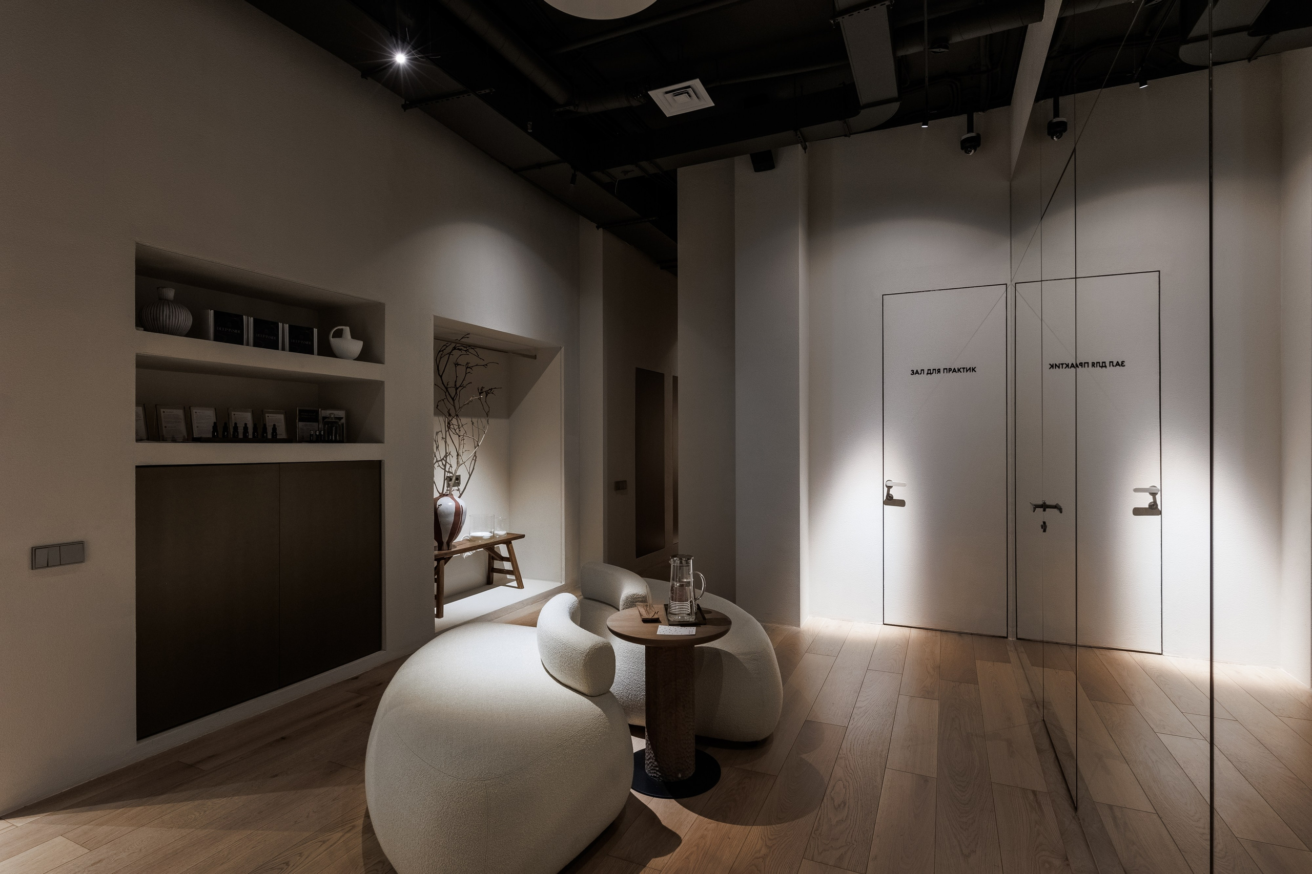 Интерьеры и выставки. Фотограф Сергей Лукьянов @xapeton_photo Москва