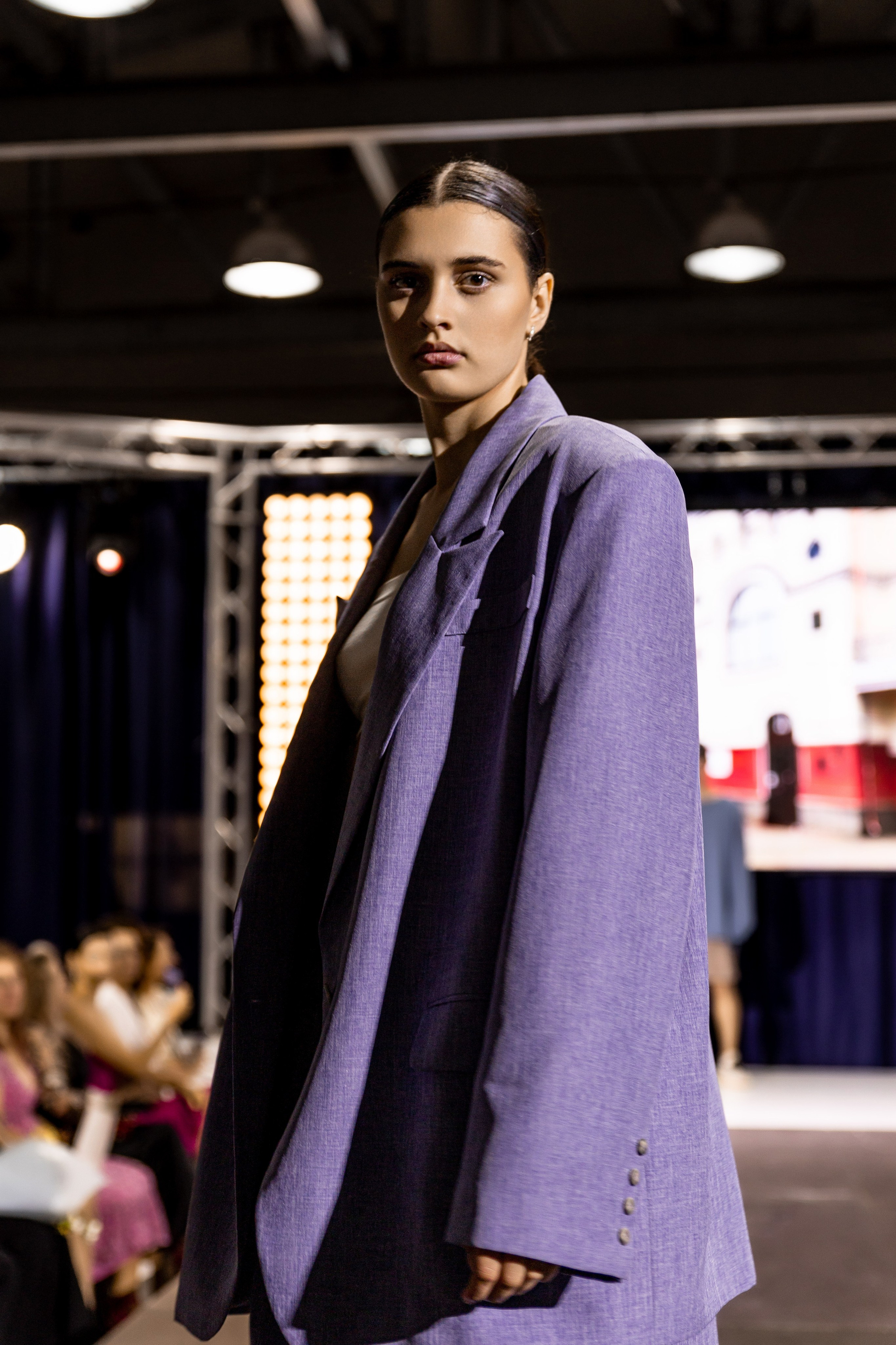 Модное шоу «Fashion V»