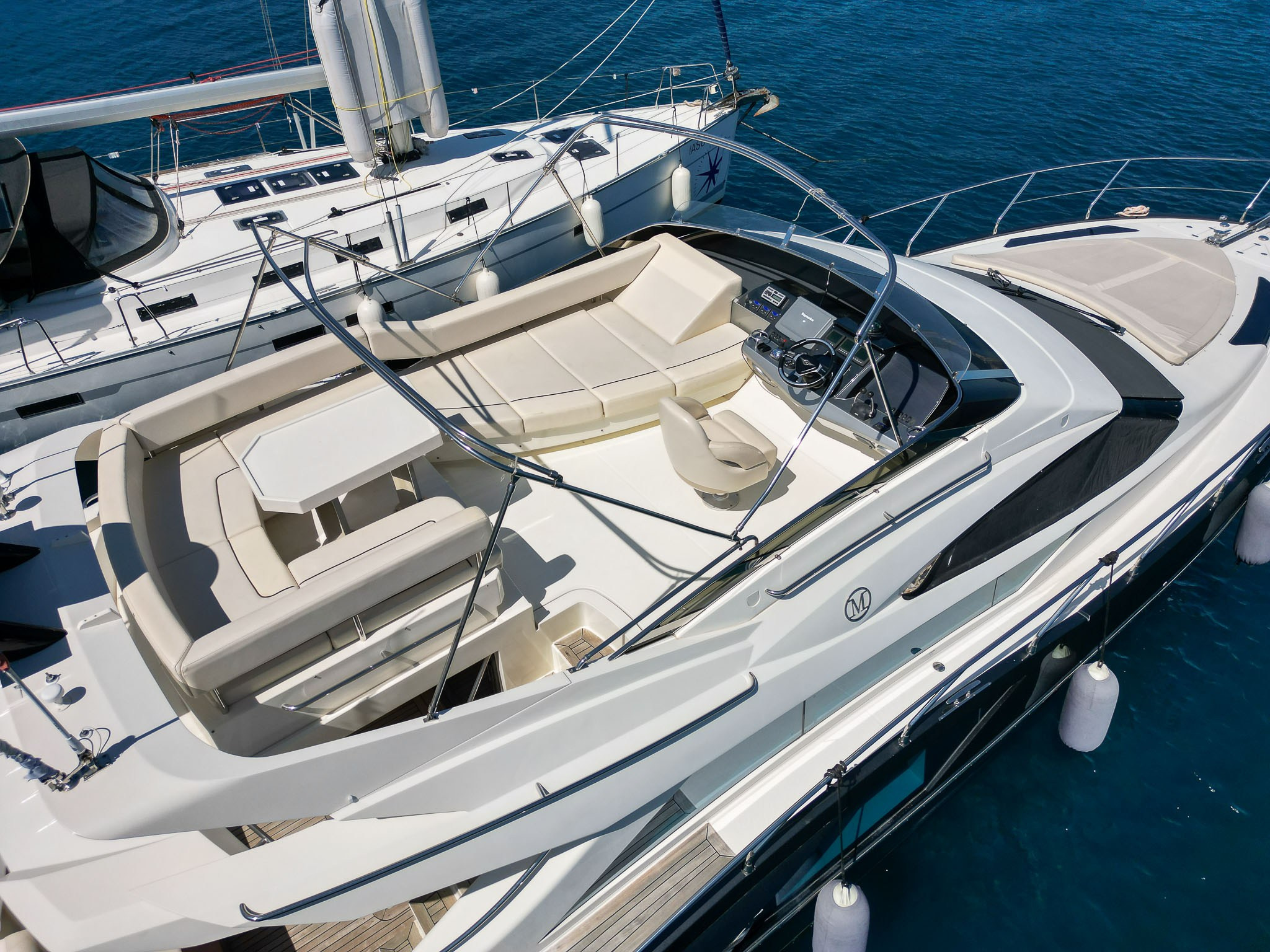 Marquis 500 SB. Яхтенный фотограф в Санкт-Петербурге Алексей Глухов