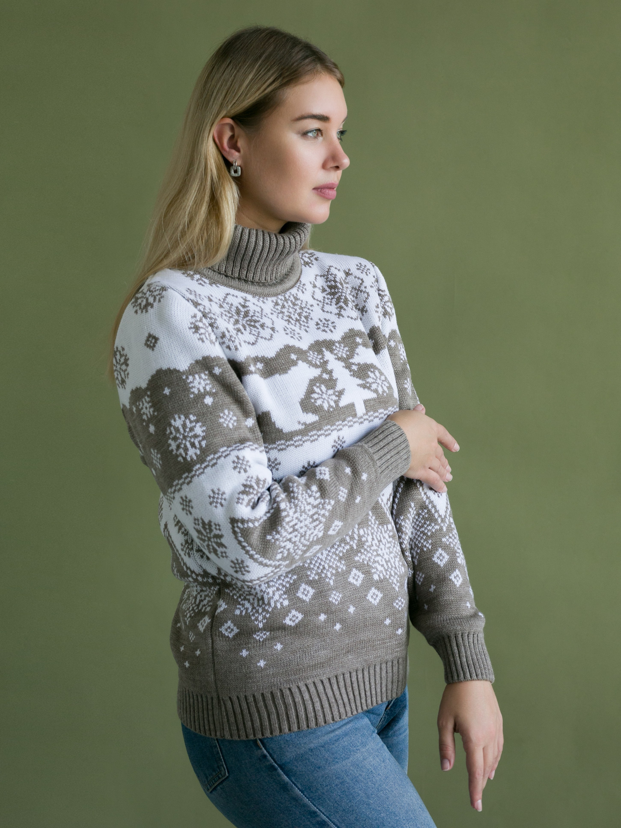 Вязанный трикотаж для маркетплейсов. Предметная, рекламная фотосъёмка в Орле. Предметный фотограф в Орле