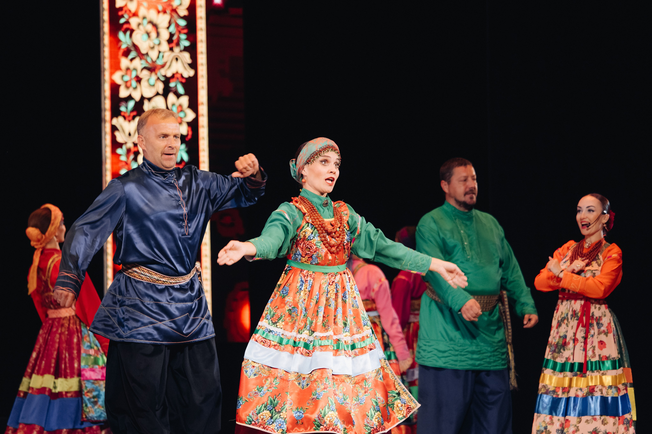 Лучший учитель родного языка и литературы 2025. Свадебный и семейный фотограф в Улан-Удэ