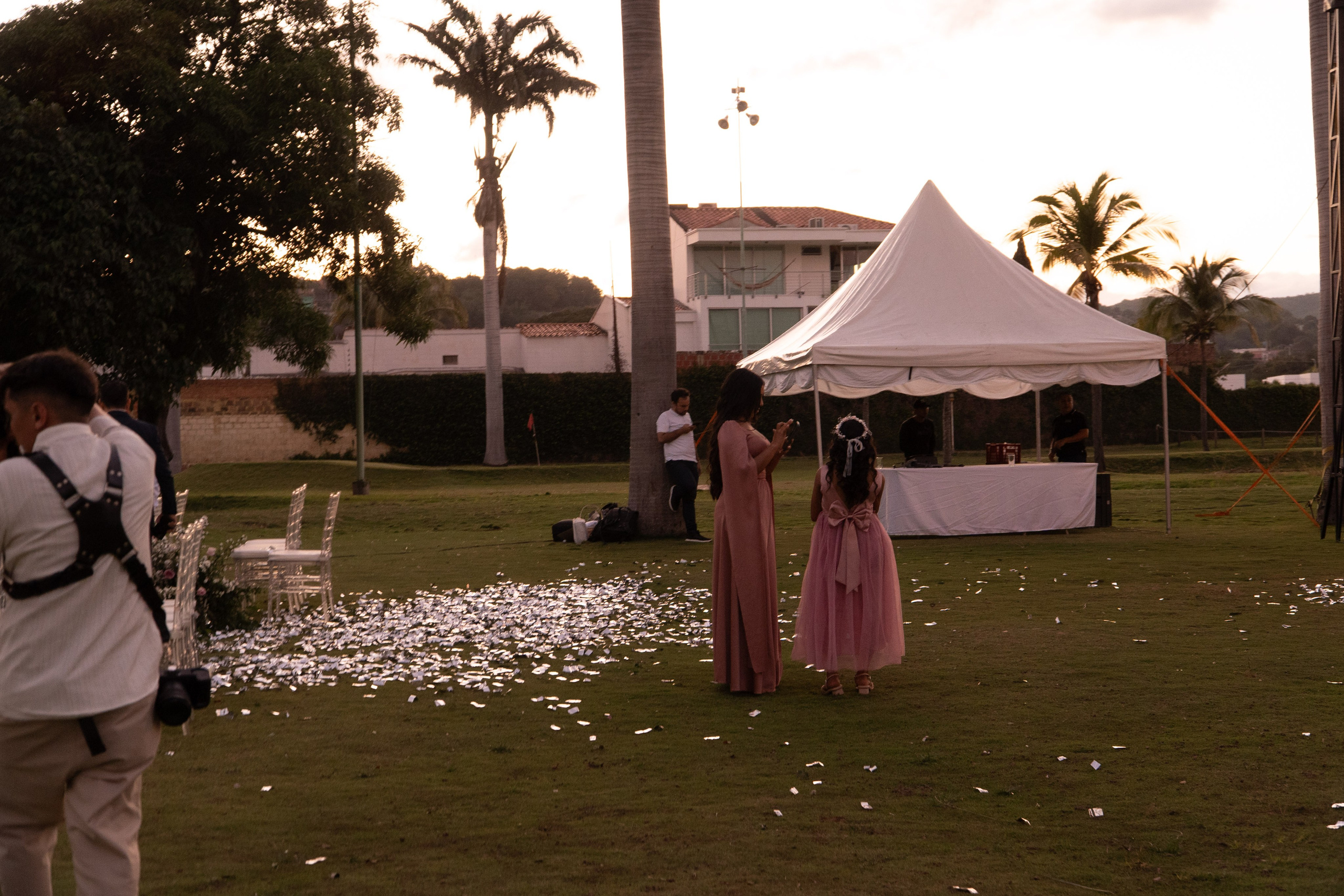 Carola & Gerson. Wedding Photographer in Barcelona and Medellin