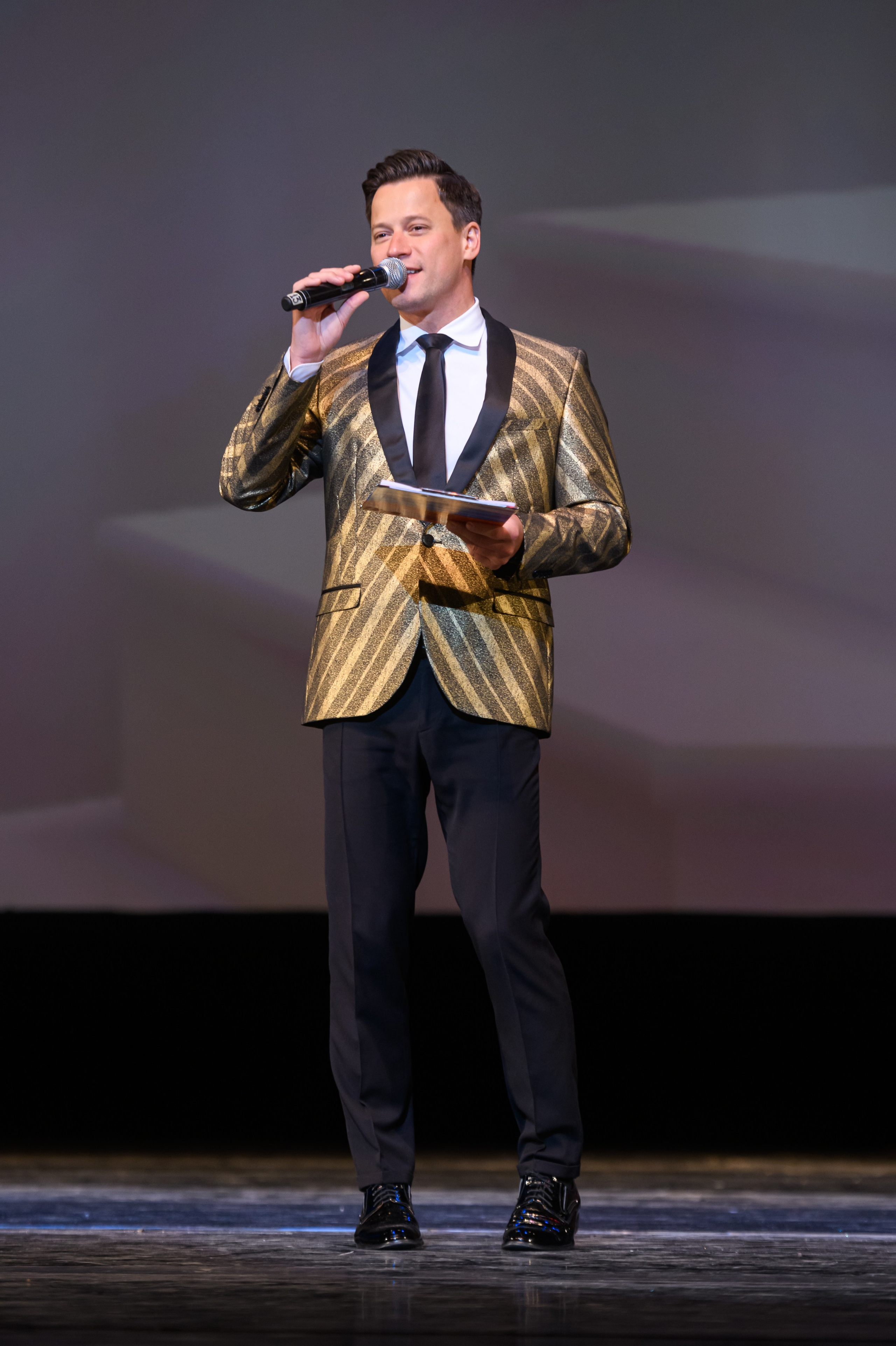 23 апреля, часть 2, БКЗ Октябрьский, г. Санкт-Петербург. Золотое яблочко